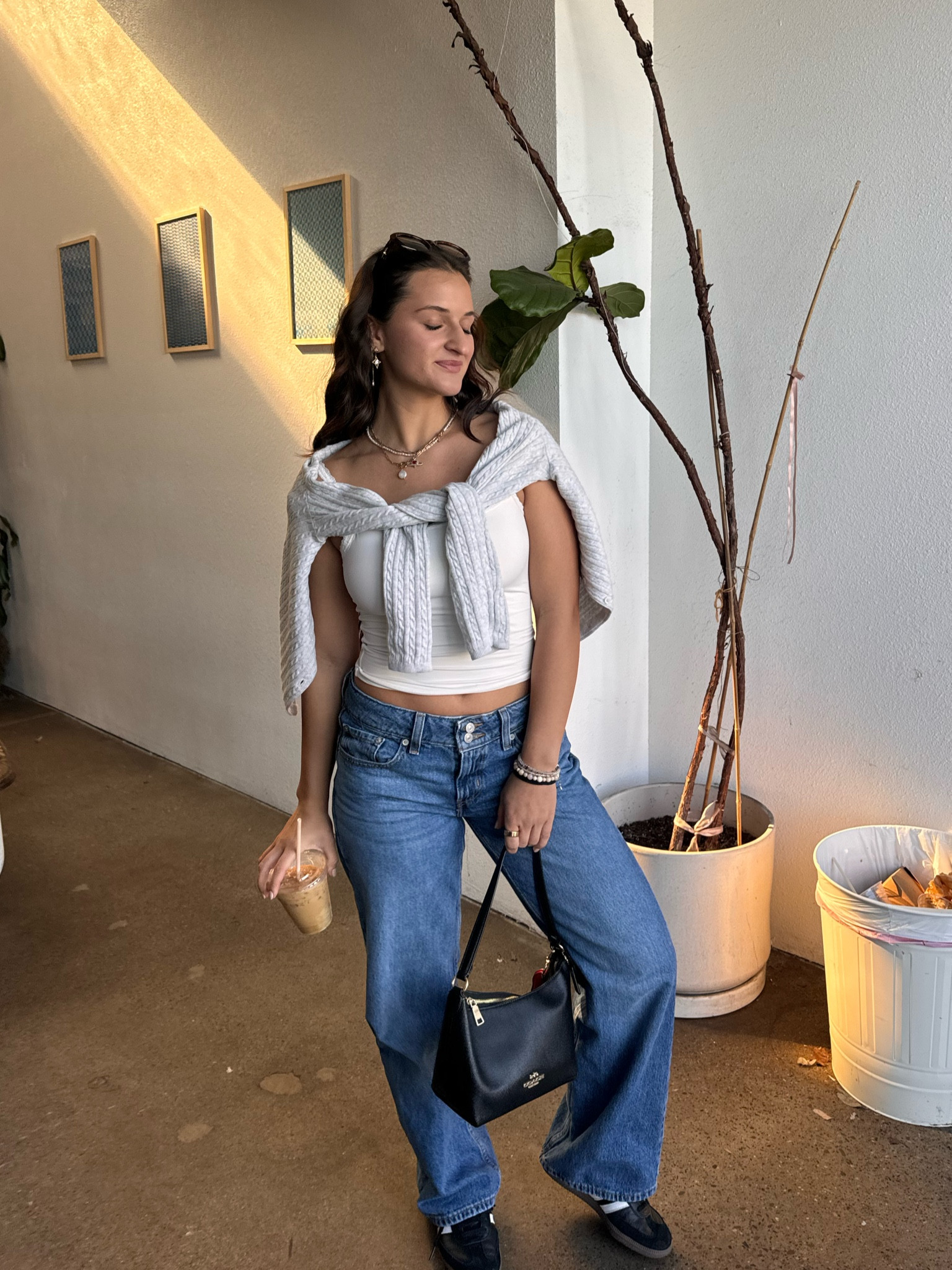 Coffee shop fit ☕️🤍 cardigan & jeans are sold out so I linked similar ones! 

#LTKStyleTip