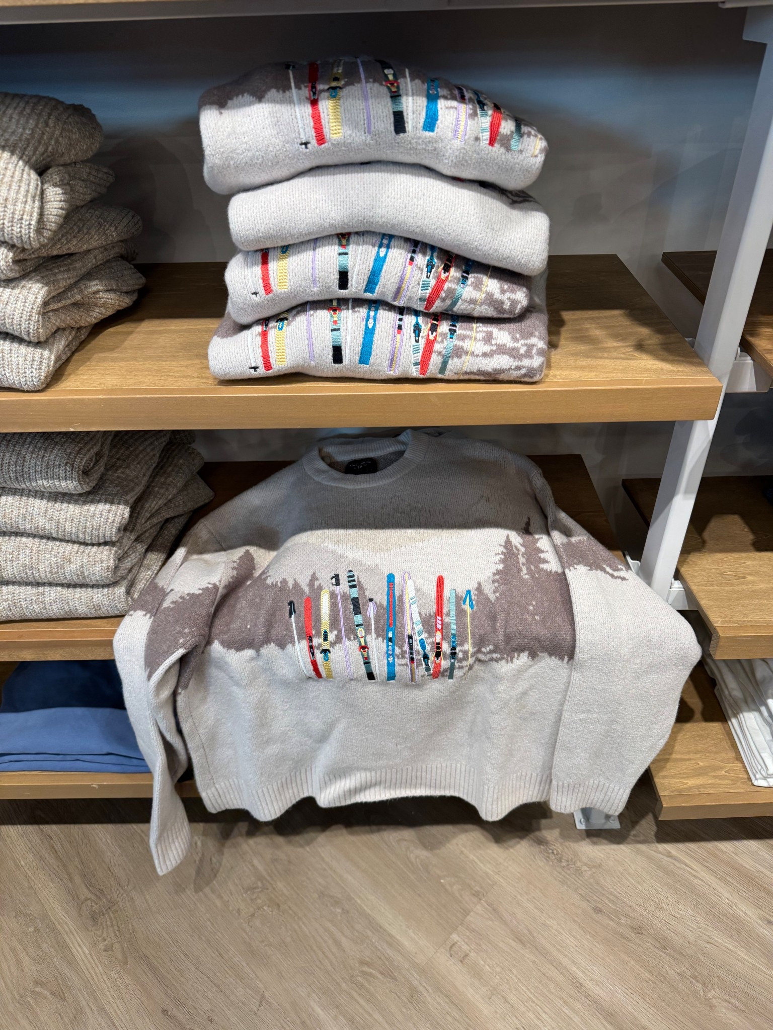 Ski graphic sweater 
Gift idea 
Abercrombie finds 

#LTKSaleAlert #LTKGiftGuide #LTKSeasonal