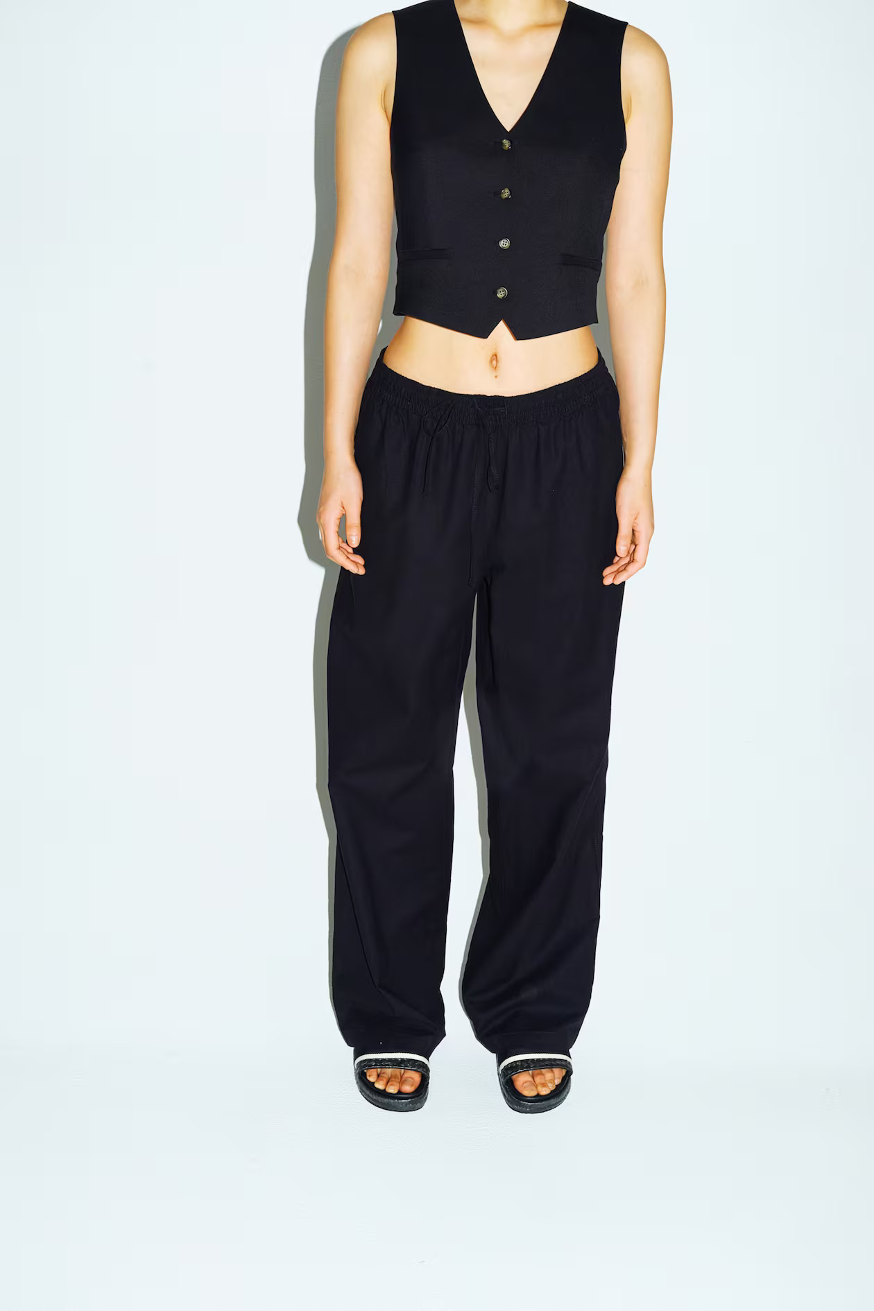 Linen-blend trousers | H&M (UK, MY, IN, SG, PH, TW, HK)