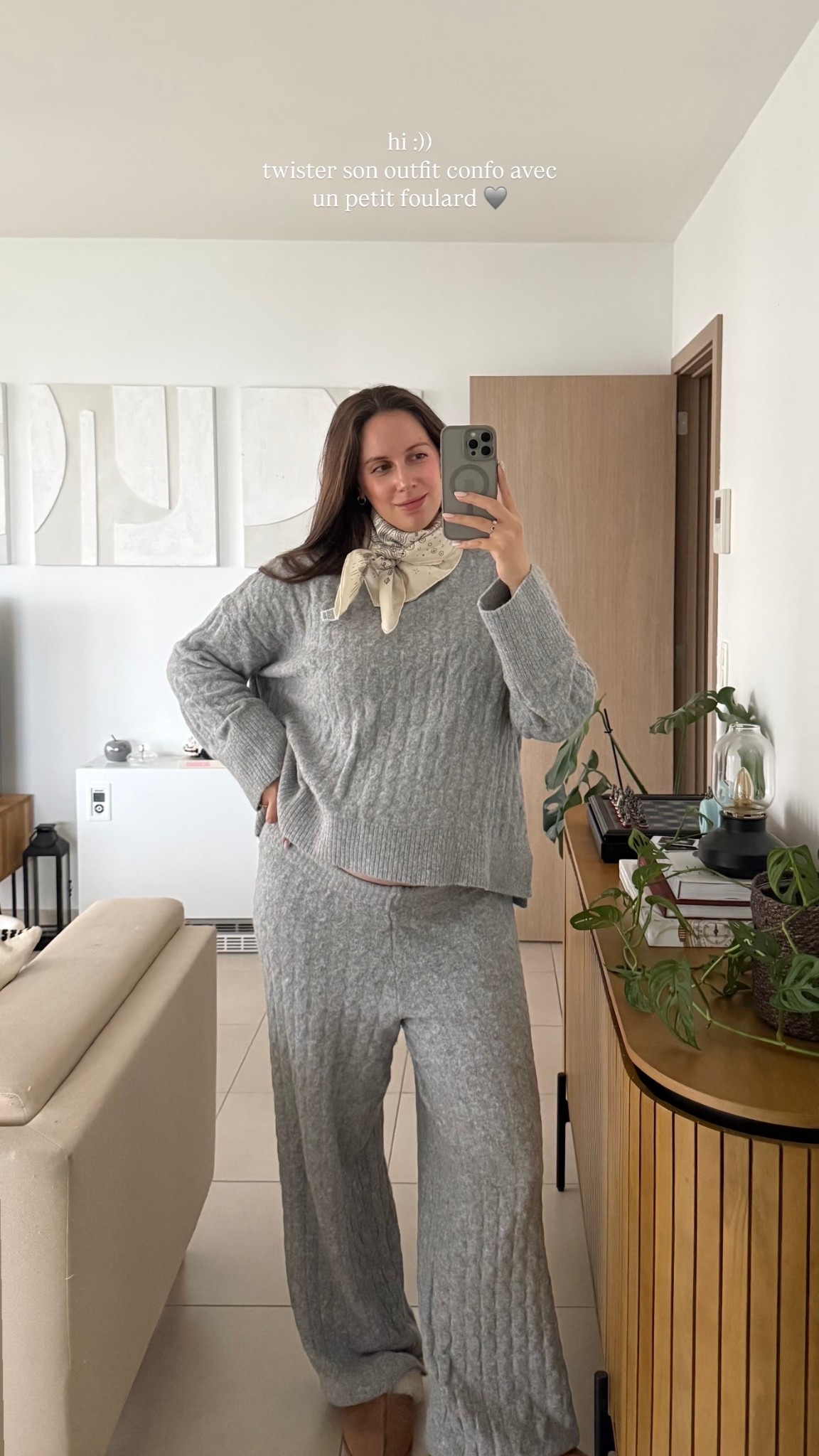 twister son outfit confo avec un petit foulard 🩶

#LTKwinter #LTKeurope #LTKmaternity