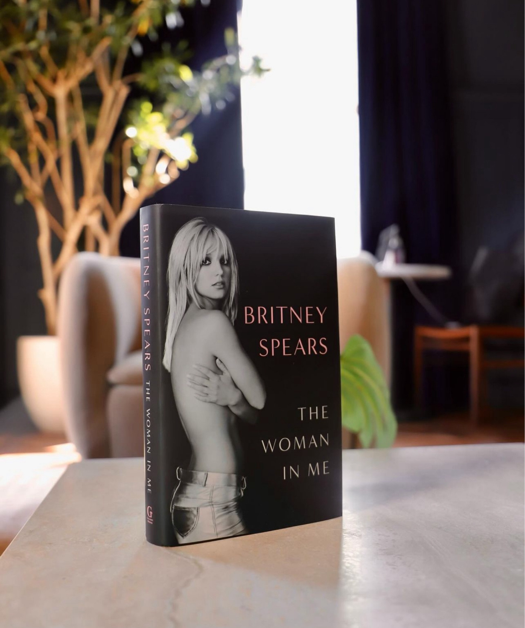 Who else is reading The Woman in Me by Britney Spears?! Happy Release Day! 

#LTKGiftGuide #LTKfindsunder50 #LTKsalealert