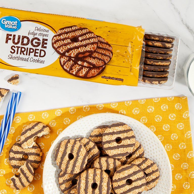 Great Value Fudge Striped Shortbread Cookies, 11.5 Oz. | Walmart (US)