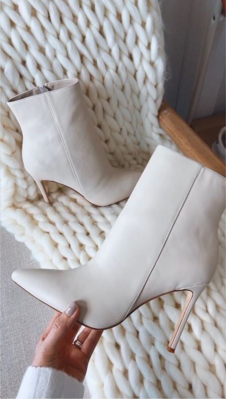 In love with this white fall bootie. Super stylish and aesthetic. Perfect for fall activities and outfits.🤍

#LTKover40 #LTKstyletip #LTKSeasonal