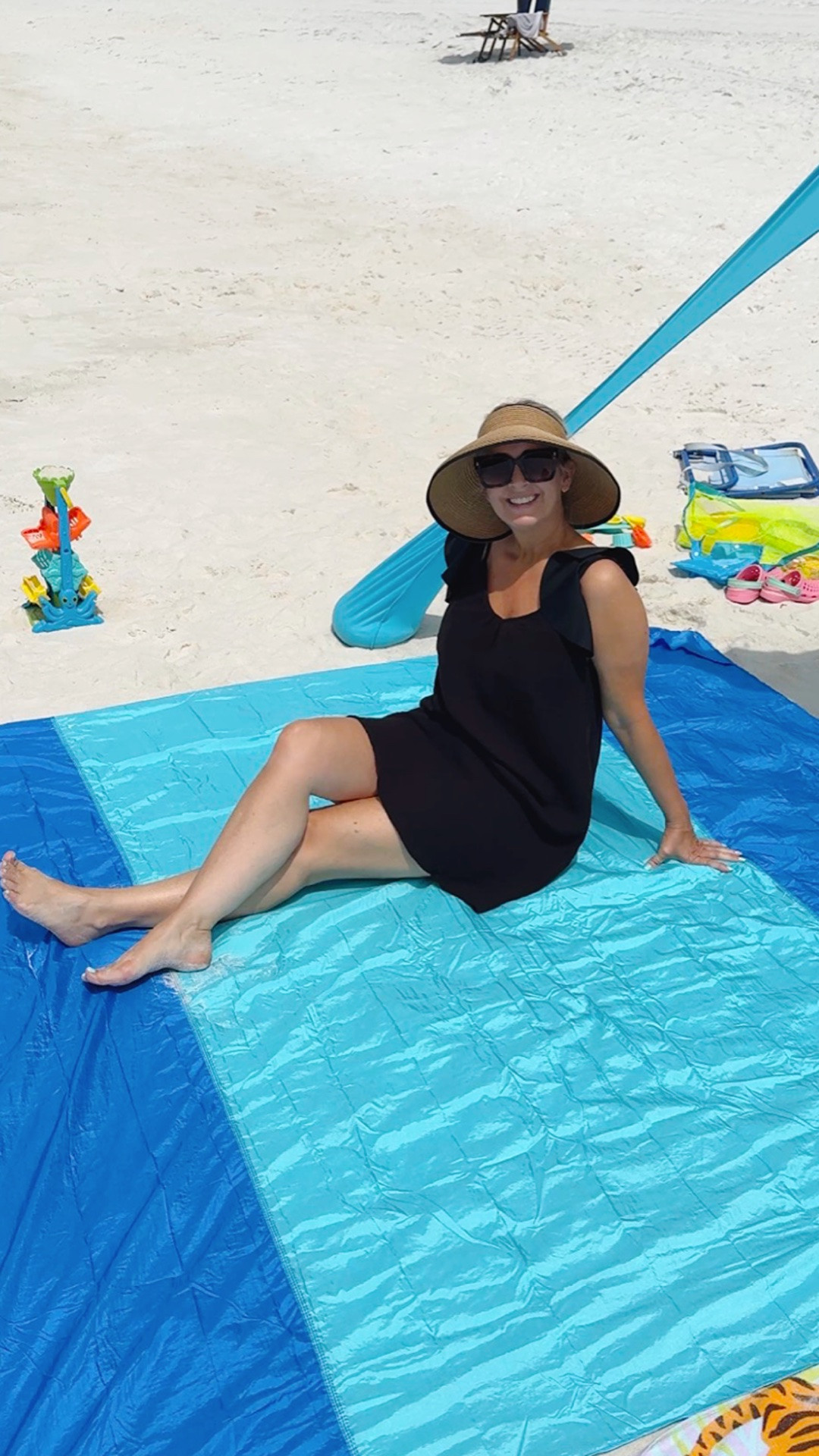 POV: the beach setup item that instantly makes the whole day better 🌊☀️

This oversized beach blanket is lightweight, sand resistant, dries fast, and folds up SO tiny for travel. Perfect for beach trips, lake days, or moms hauling all the things 😂🩵

#beachessentials #beachfavorites #beachtrip #amazonfinds #vacationmusthaves #beachmom

#LTKSeasonal #LTKActive