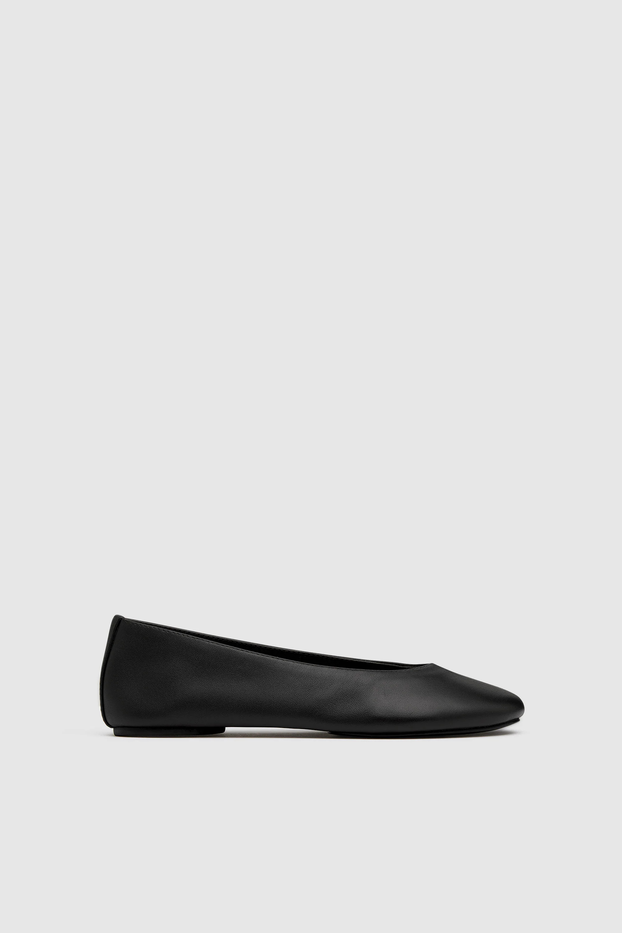 Low Scoop Ballet Flat - Black | St. Agni (US, UK, EU)