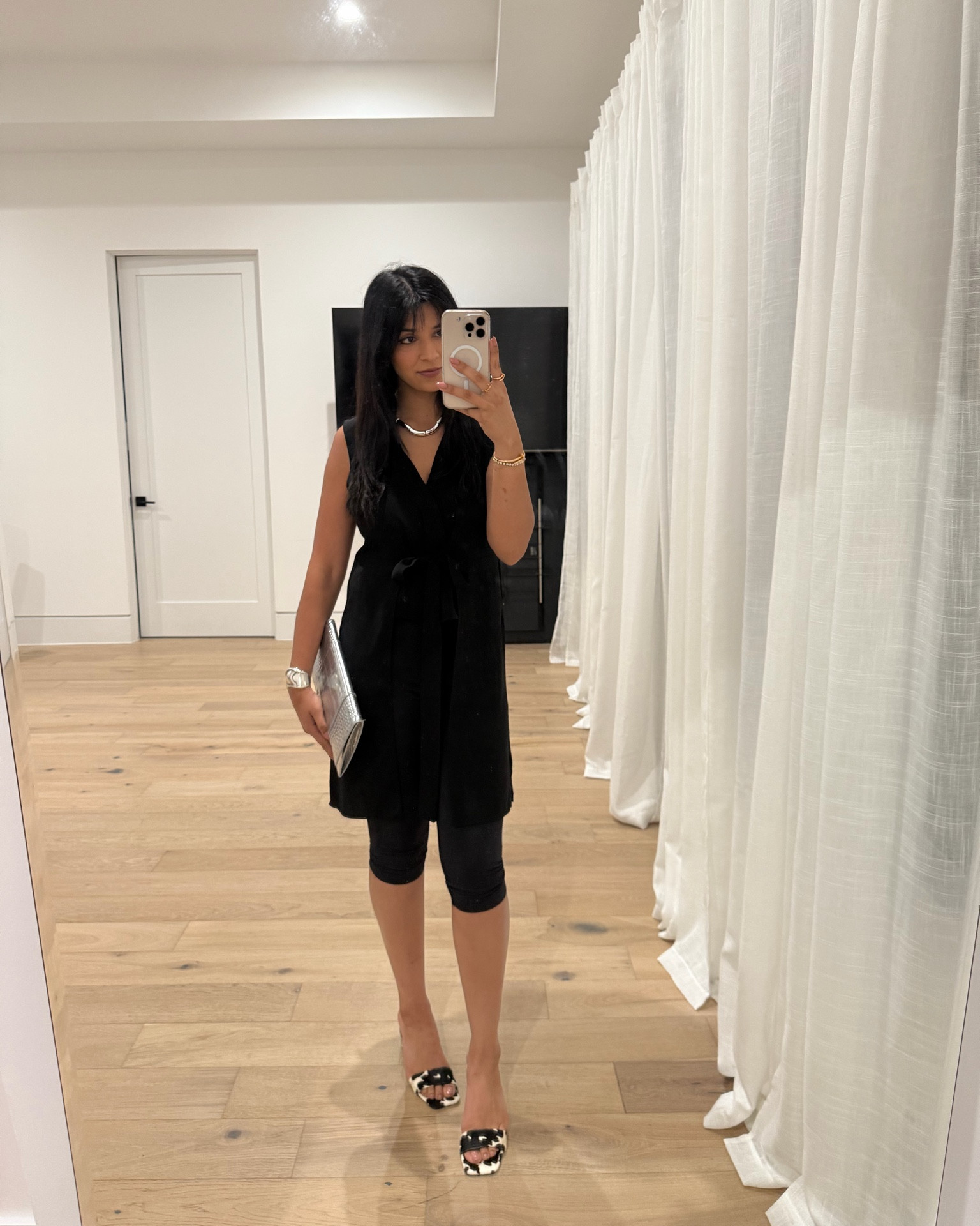 All black with a pop of 🦓 

#LTKShoeCrush #LTKStyleTip #LTKWorkwear