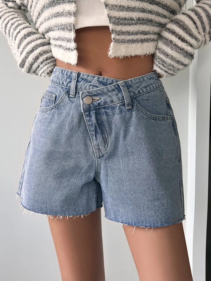 DAZY Stepped Waist Raw Cut Denim Shorts | SHEIN
