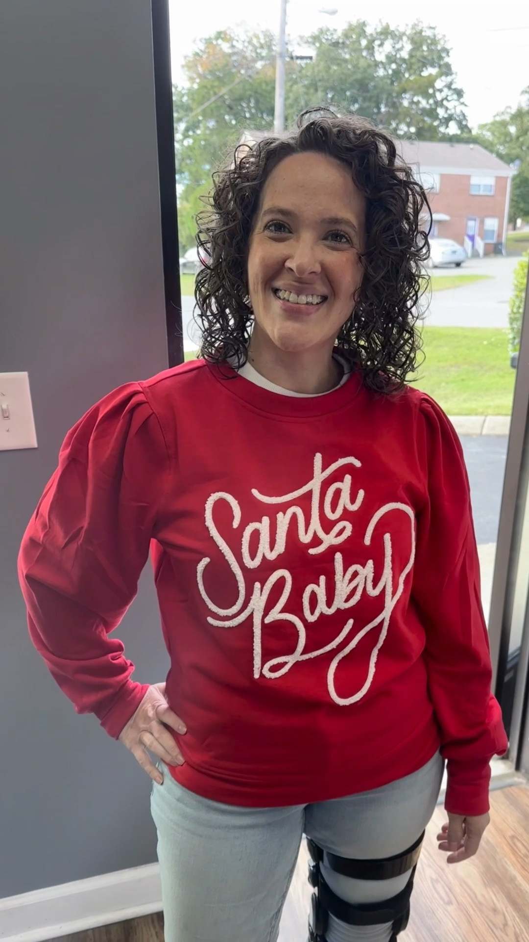 Today’s curls are all about layering the right products for moisture, definition, and long-lasting hold ✨
In this reel, I’m using a custom curl routine featuring:

• Paul Mitchell Super Skinny
• Simply Smooth Magic Potion
• Cult+King Jelly
• AG Care Mousse Gel
• AG Care Re:Coil
• Aerogel

This combination creates soft, bouncy curls with shine, movement, and definition—without feeling heavy or crunchy. I always focus on moisture first, then build structure and hold based on what the curls need that day.

If you have high-porosity hair, dry curls, or struggle with frizz and definition, this kind of intentional product layering can make all the difference.

Save this for curl routine inspiration and try it the next time you style 💛

For Cult+King: https://cultandking.com/ref/undeniablylenora

#CurlyHairRoutine #CurlDefinition #HighPorosityHair #HealthyCurls #CurlyHairTips

#LTKselfcare #LTKBeauty #LTKgrwm