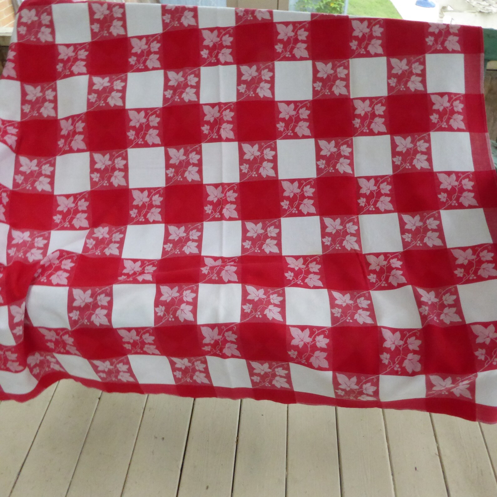 Vintage Red & White Large Check Cotton Tablecloth With Grapes, Vines and Leaves 46x 49 - Etsy | Etsy (US)