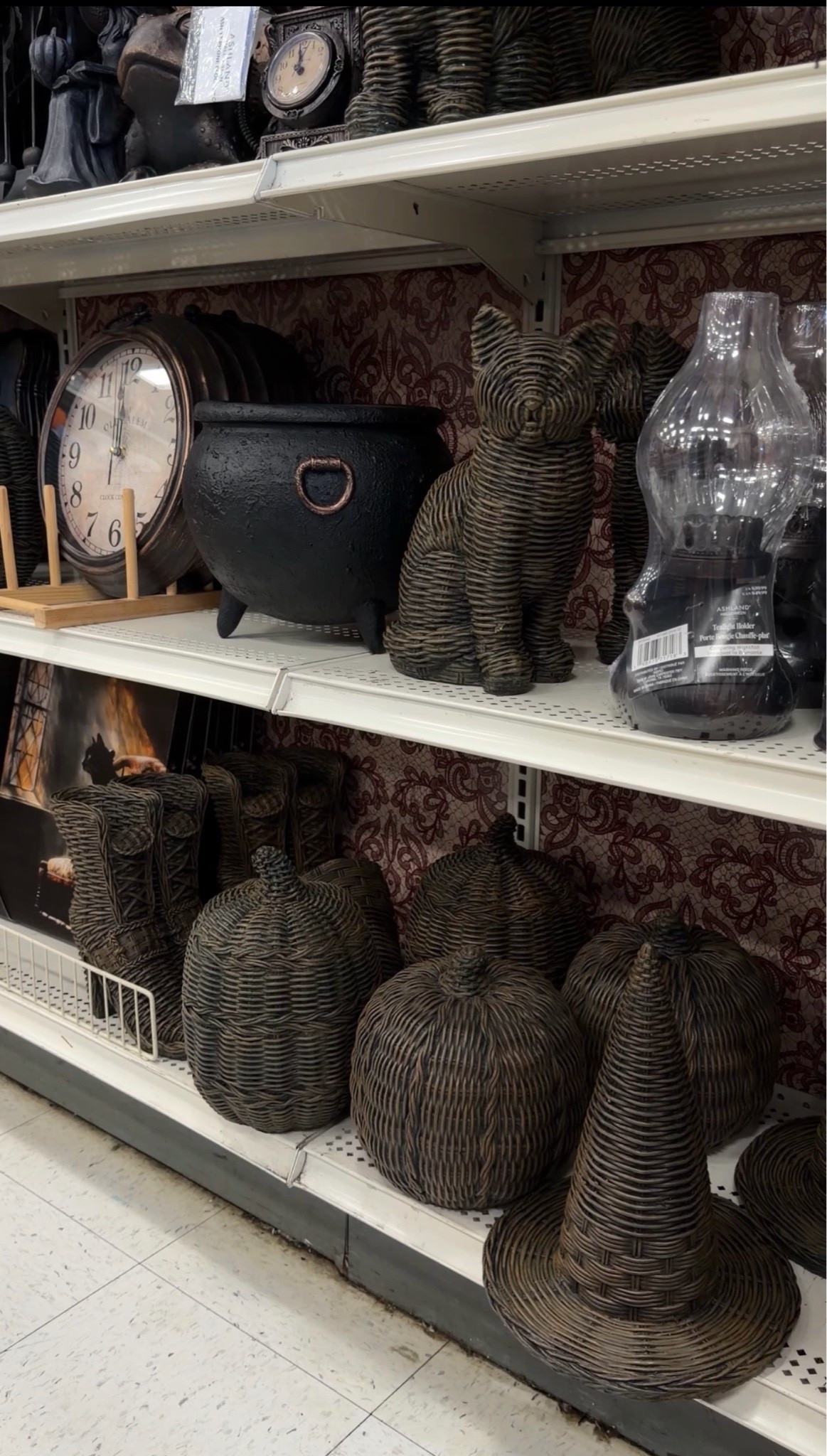 The cutest faux woven pumpkins and witch hat 🧙🏻

#LTKHome #LTKSeasonal