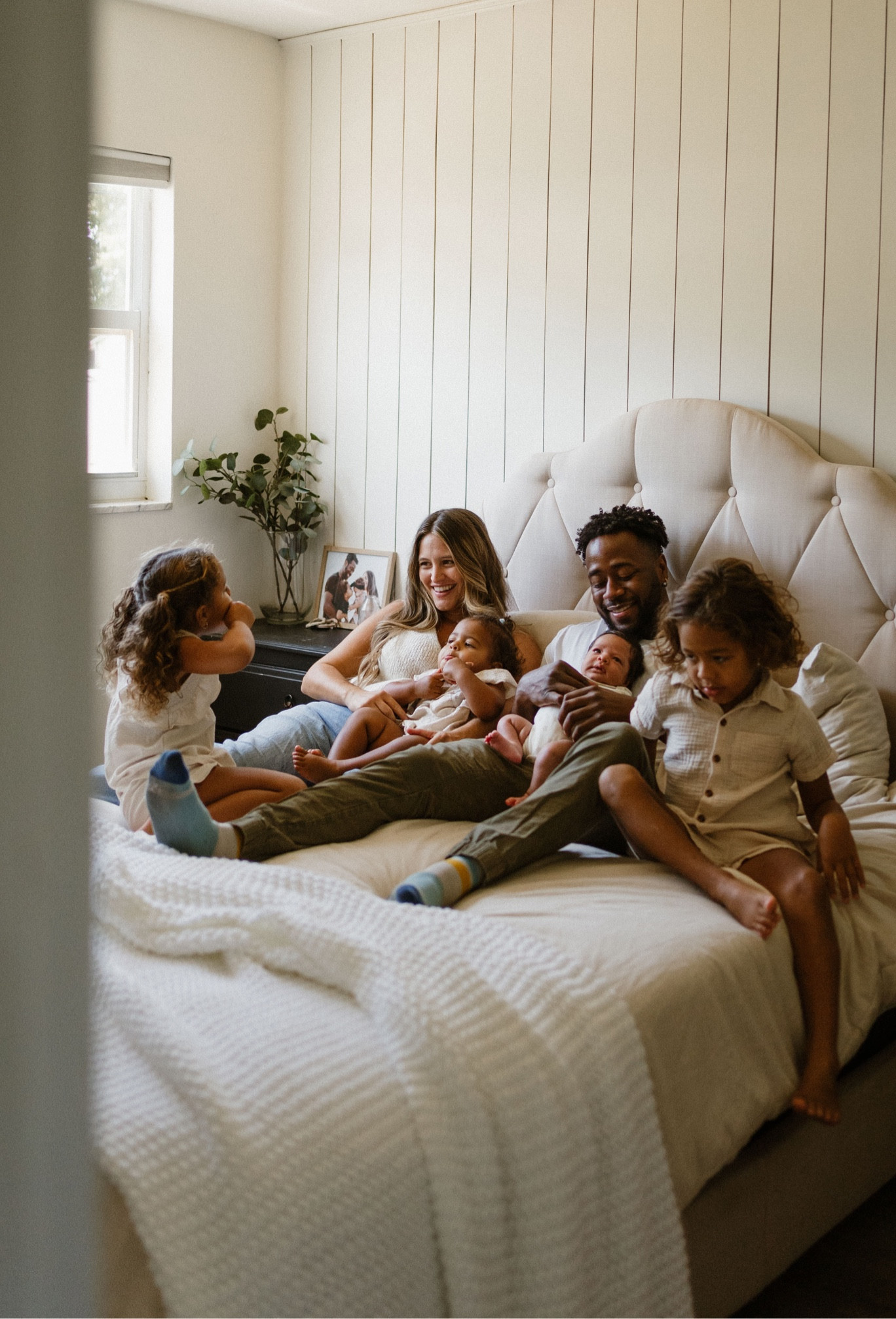 Fall family photo outfits, affordable family photo outfit ideas, neutral family outfit ideas for fall photos  

#LTKStyleTip #LTKFamily #LTKFallSale