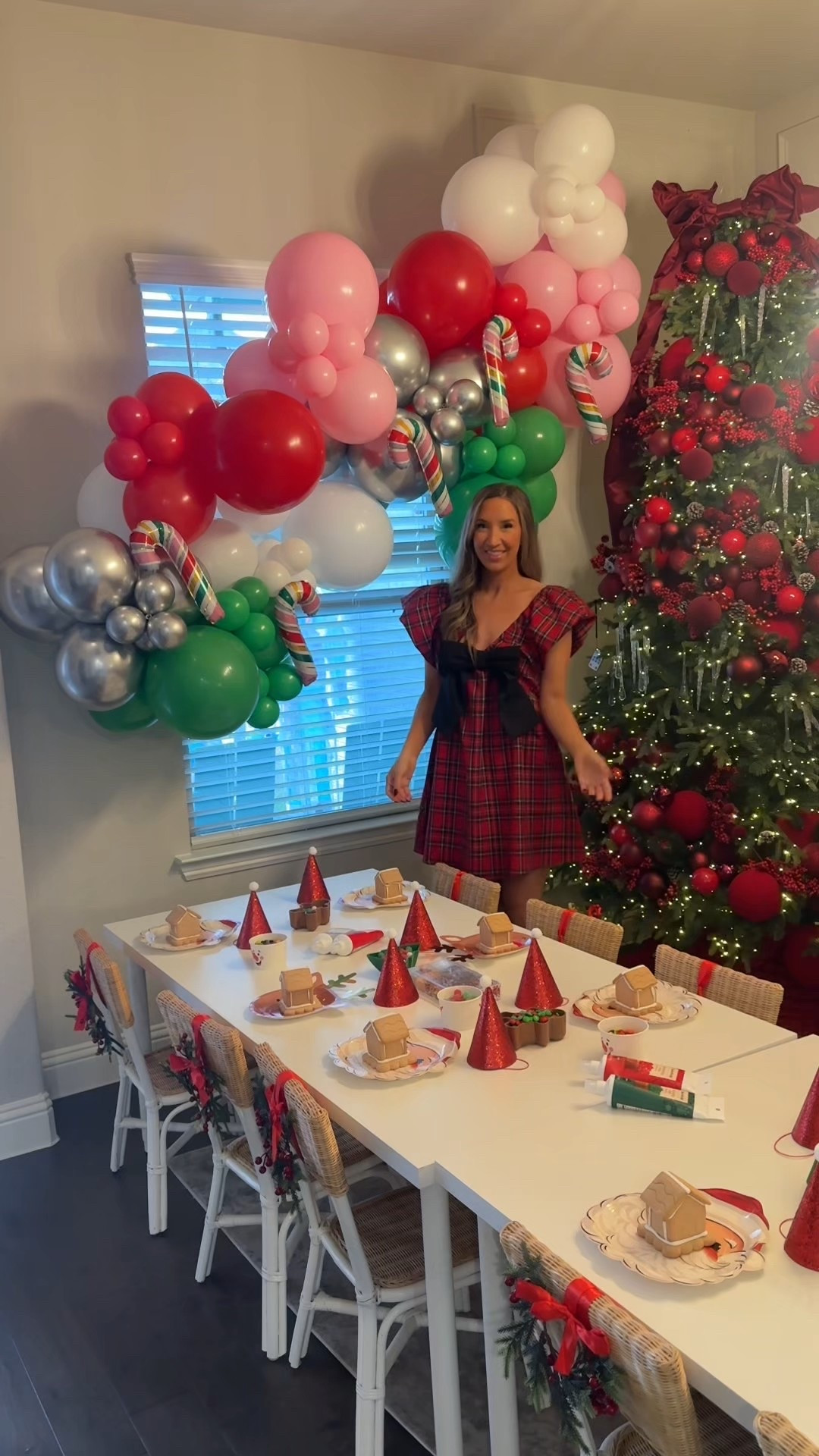 Kids christmas party ideas

#LTKHoliday #LTKKids #LTKGiftGuide