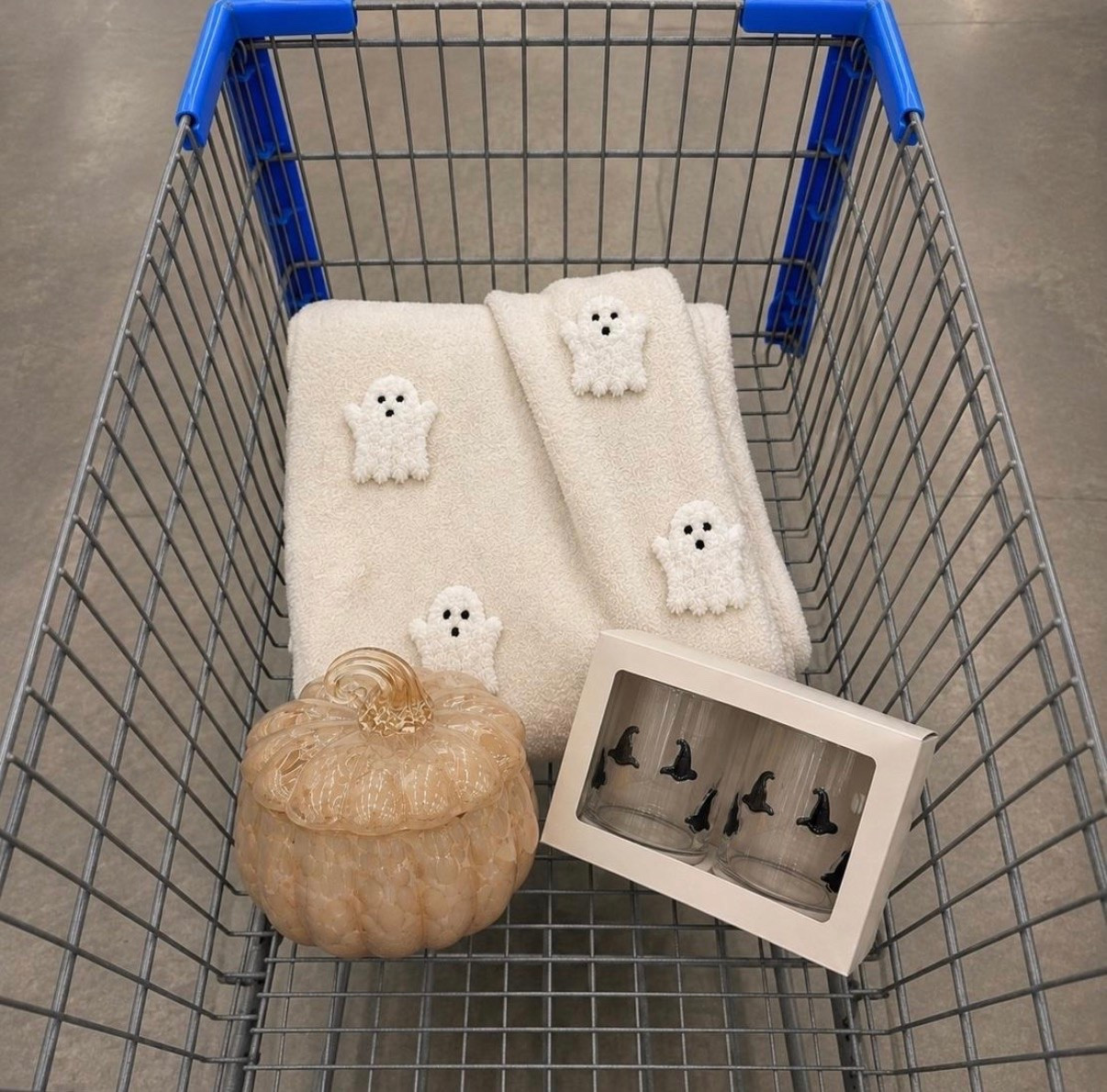 🤍 Stunning new home decor / Halloween decor / fall decor at Walmart✨👀

#LTKHome #LTKSeasonal #LTKmorningroutine