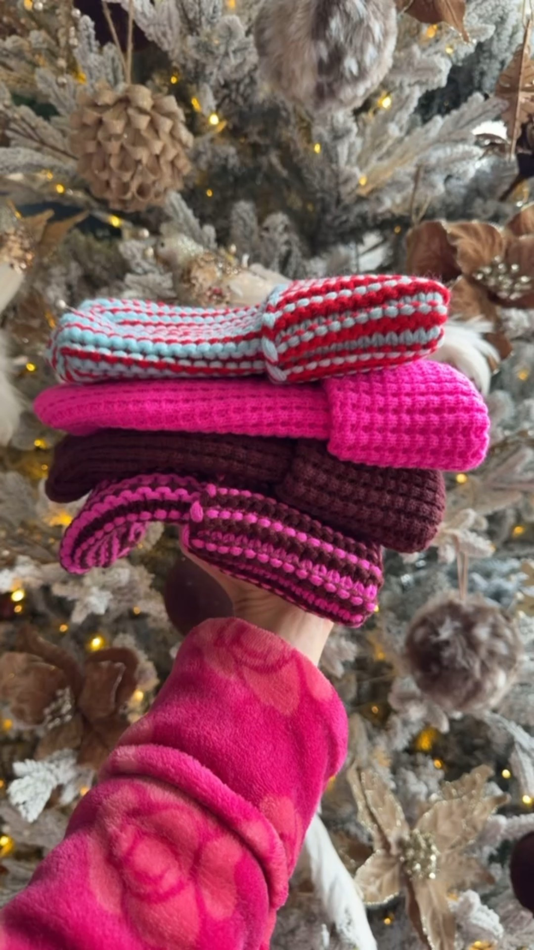 Great gift idea for her, stocking stuffers for her, cozy gifts, themominstyle 

#LTKGiftGuide #LTKSeasonal #LTKHoliday