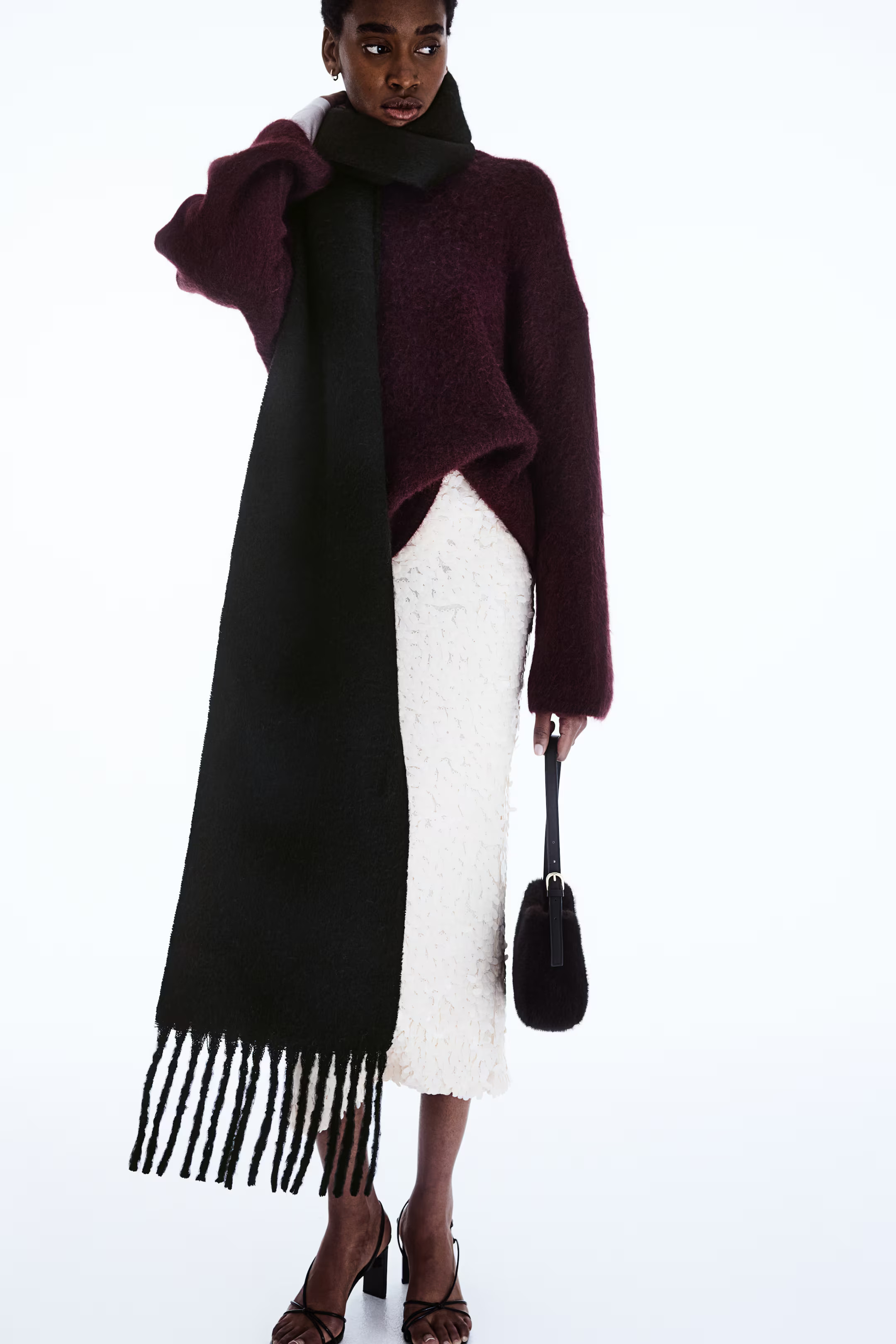 Scarf - Beige - Ladies | H&M GB | H&M (UK, MY, IN, SG, PH, TW, HK)