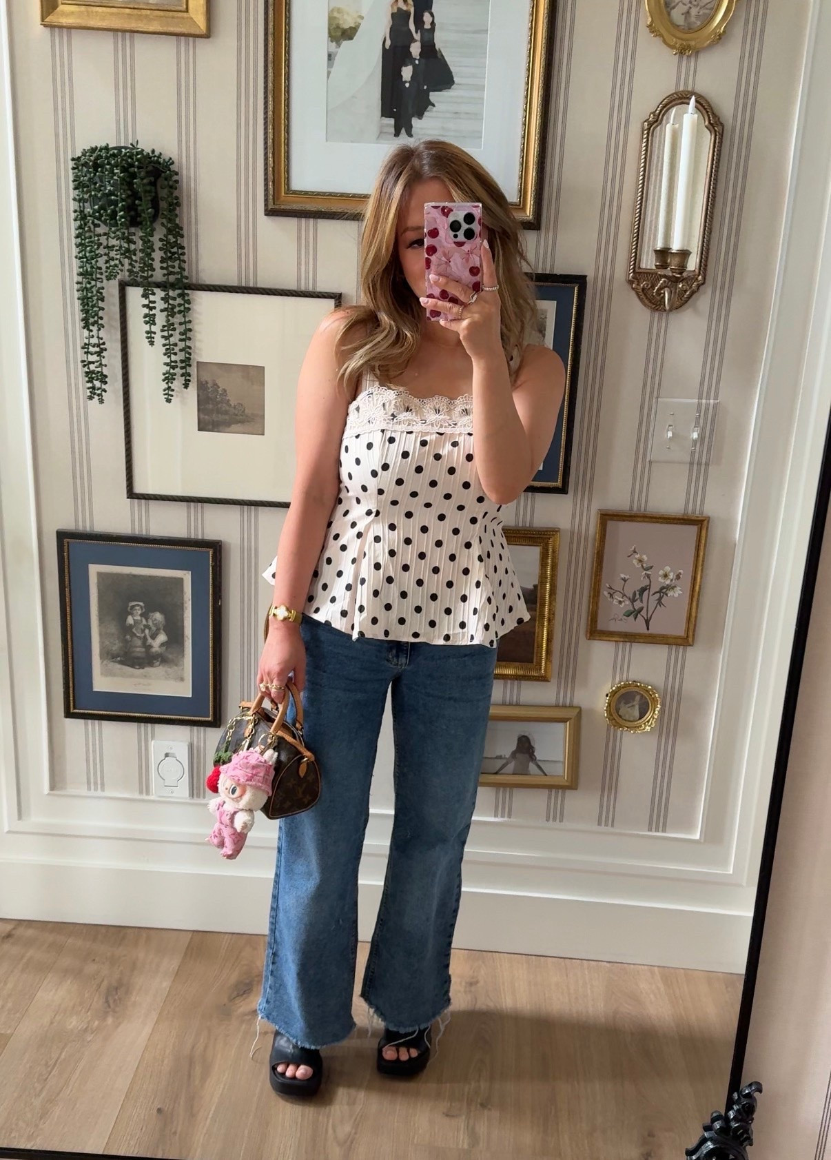Wearing size medium in the top (32H)

#LTKootd #LTKmomlife #LTKPetite