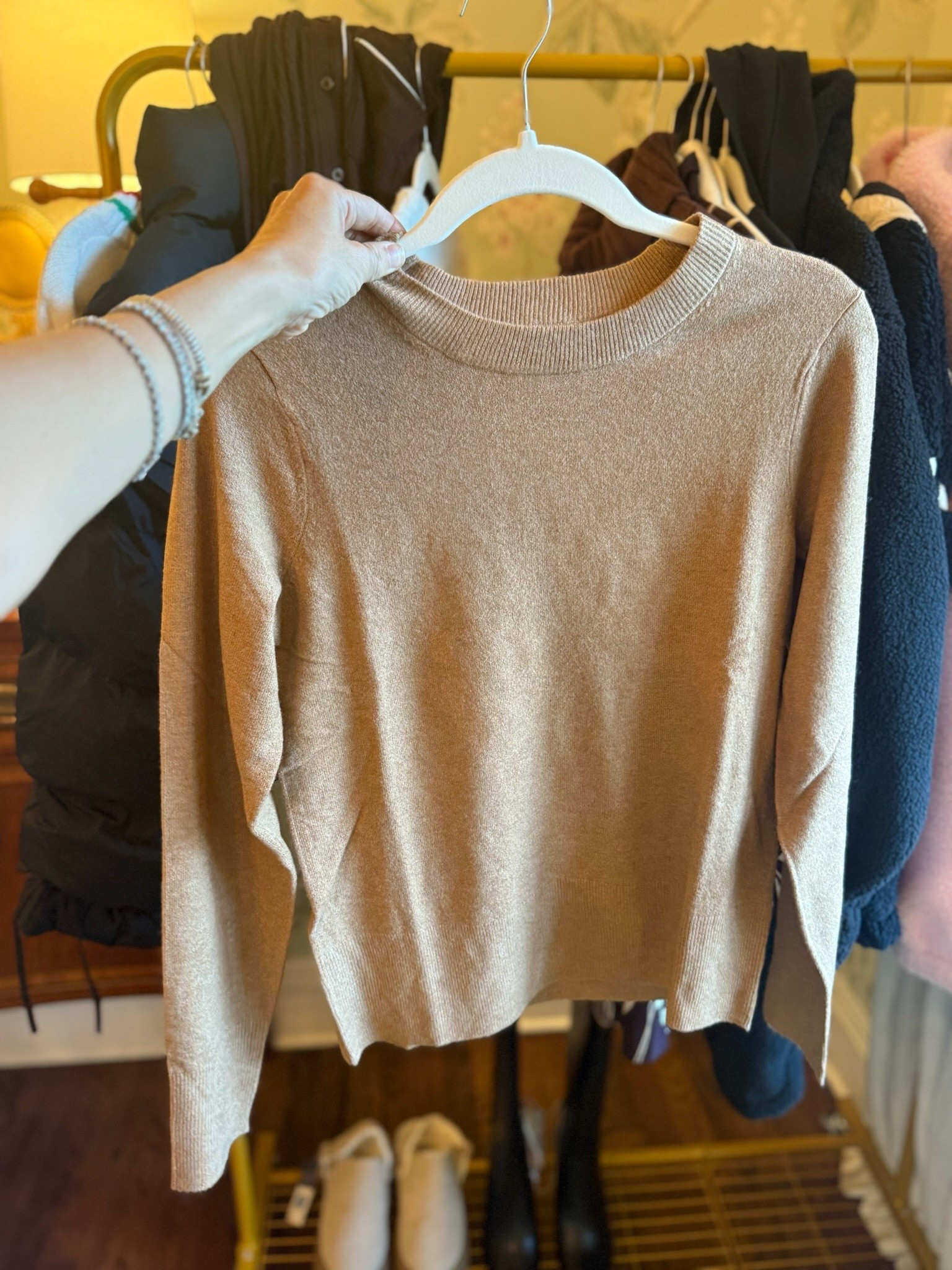 Such a good staple crew neck you need in your closet! Affordable and perfect for layering ! 

#LTKFindsUnder50 #LTKStyleTip #LTKWorkwear