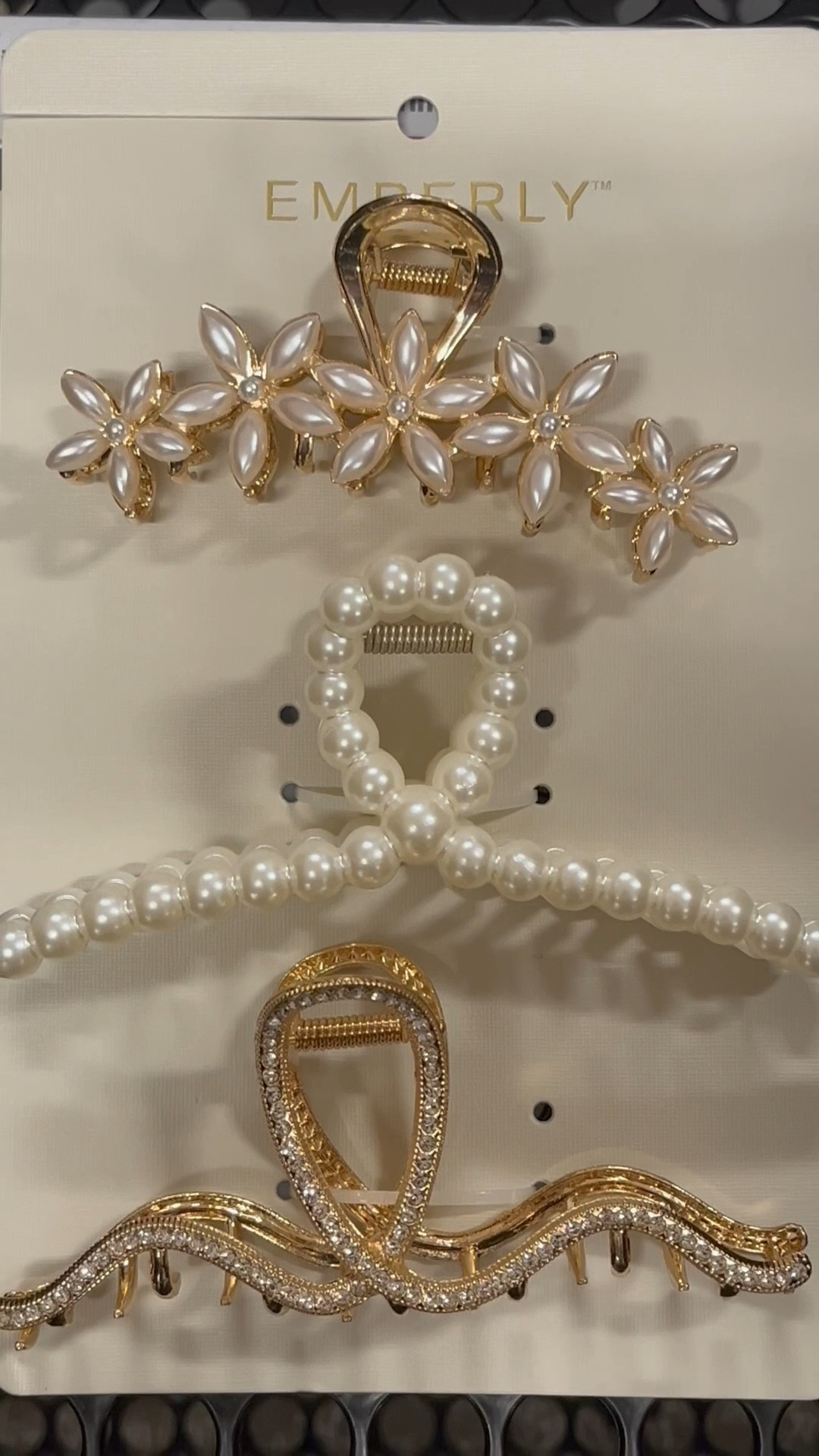 These beautiful hair claws are on sale today at Kohl’s. Use code: SAVING20 and pay under $10.

A very affordable gift idea for the bride to be.

#LTKWedding #LTKGiftGuide #LTKSaleAlert