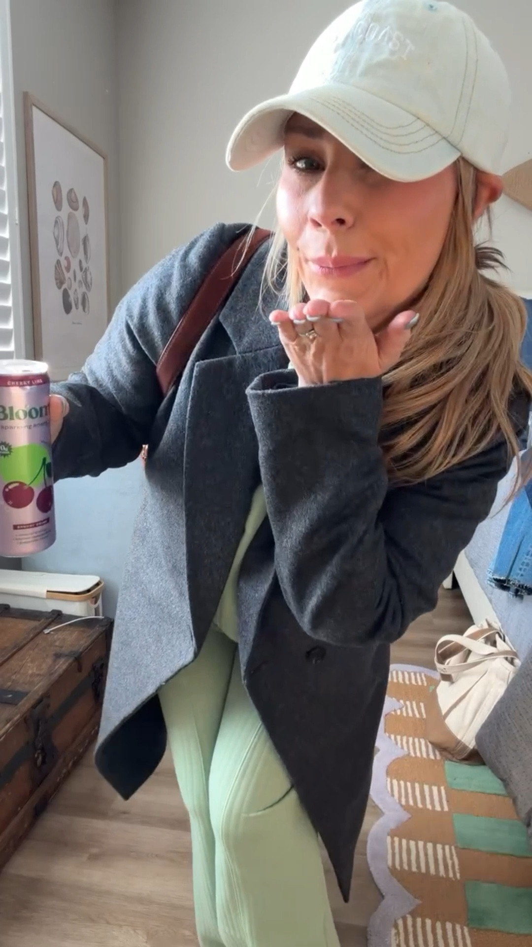 Old Navy is quietly crushing the comfy game. This sweat set is soft, stretchy, and lightweight with an easy relaxed fit that doesn’t feel sloppy. Perfect for lounging, errands, or school drop-off days when comfort is the priority but you still want to look put together. Linking the full set here.

Old Navy sweat set, matching lounge set, comfortable outfit, casual mom outfit, everyday loungewear, affordable lounge set, relaxed fit sweats