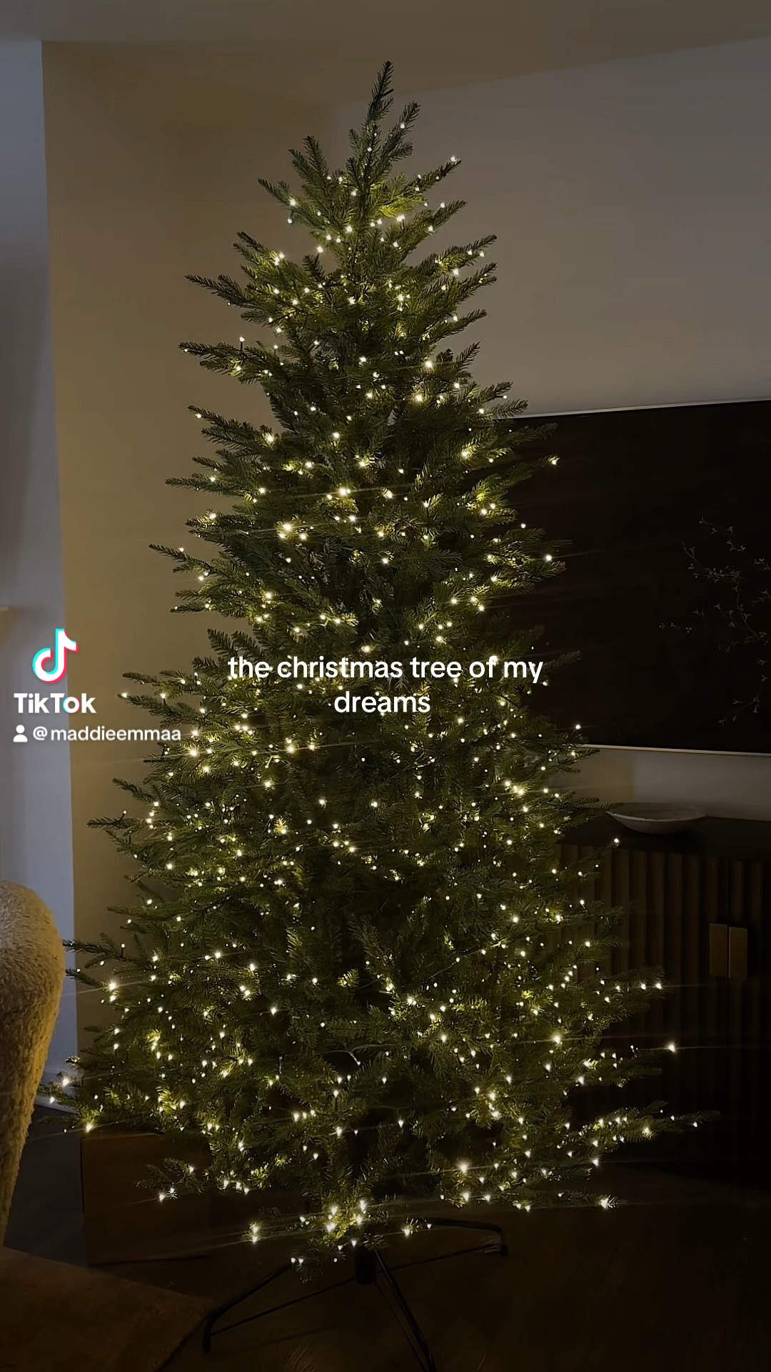 Christmas tree is on sale! 30% off

#LTKSaleAlert #LTKSeasonal #LTKHome