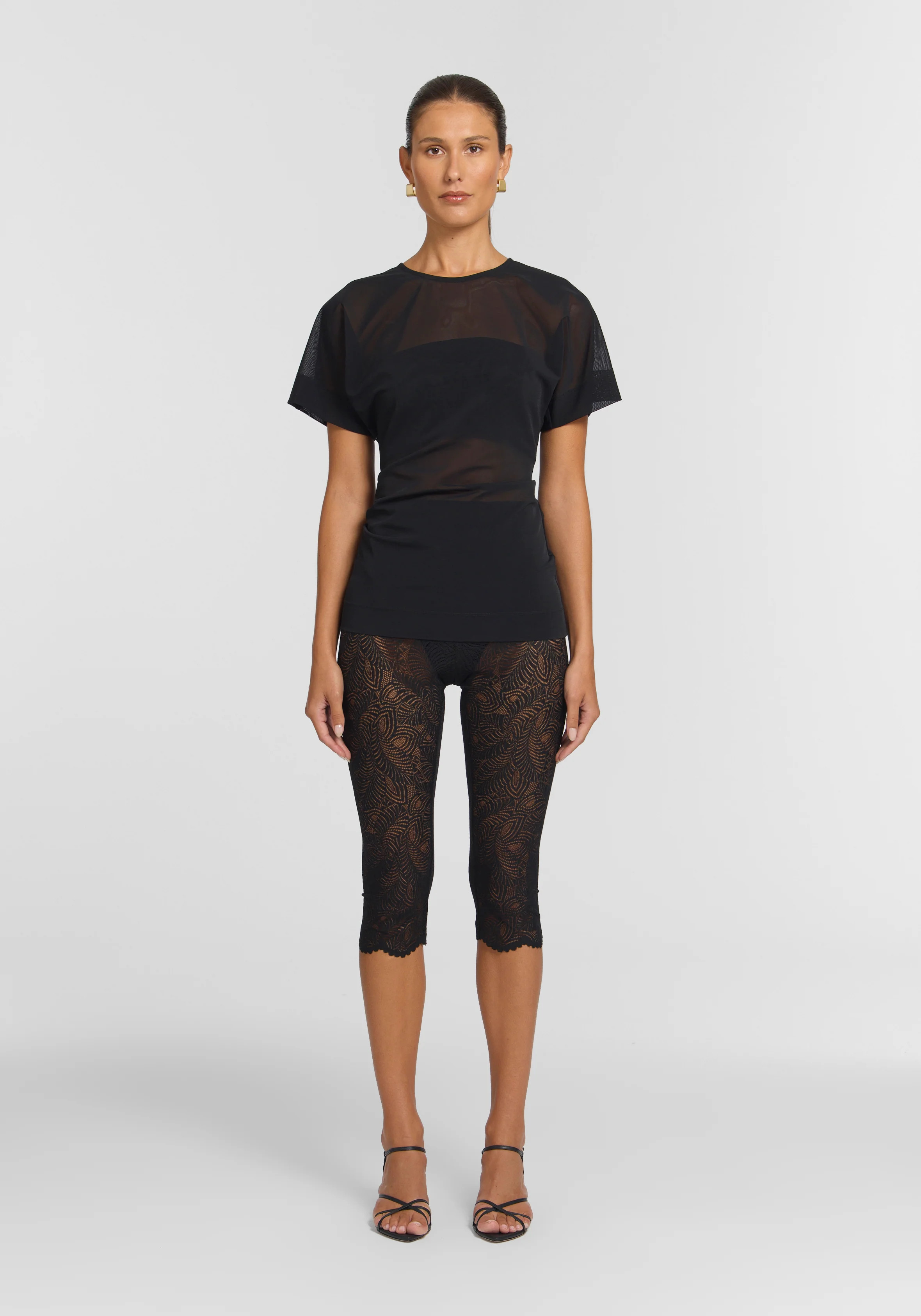 Zahara Capri | Viktoria & Woods