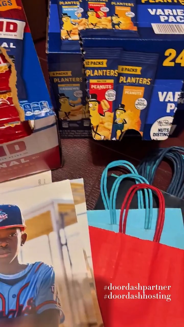 Hosting baseball moms at the house for our end-of-season surprise? @doordash has you covered for all your needs. 

We made the dad’s fat head of chains but of course forgot to grab the other essentials while I was at the store.This is where DoorDash came in handy! 

#DoorDashPartner #DoorDashHosting Link in my bio with code KIMMY40NEW to get 40% off your first order of $15 or more, up to $10 off. Terms Apply.

 #BaseballMom #SportsMom #Hosting

baseball mom life, sports mom hosting, end of season baseball, DoorDash delivery, busy mom lifestyle

#LTKmomlife #LTKvlog #LTKSeasonal