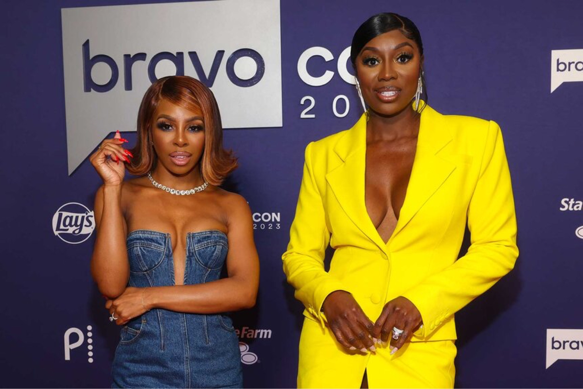 Candiace and Wendy at Bravocon

Candiace is wearing a denim bustier dress by David Koma, and Wendy has on a blazer dress from Area.  

Be sure to check out the back of Wendy’s blazer at the link below, the details are gorgeous.