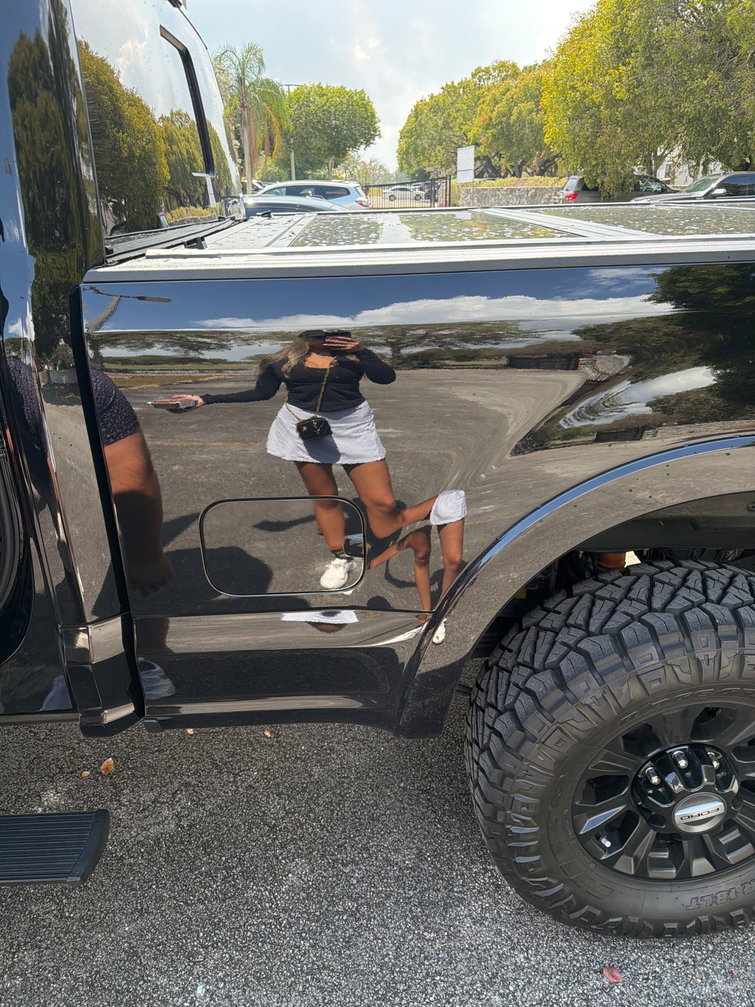 New golfer!
@Revolve 
Amazon finds 
Golf outfits 
Girls who golf 
Tennis skirt 
Amazon skirt 
Fitted jacket 