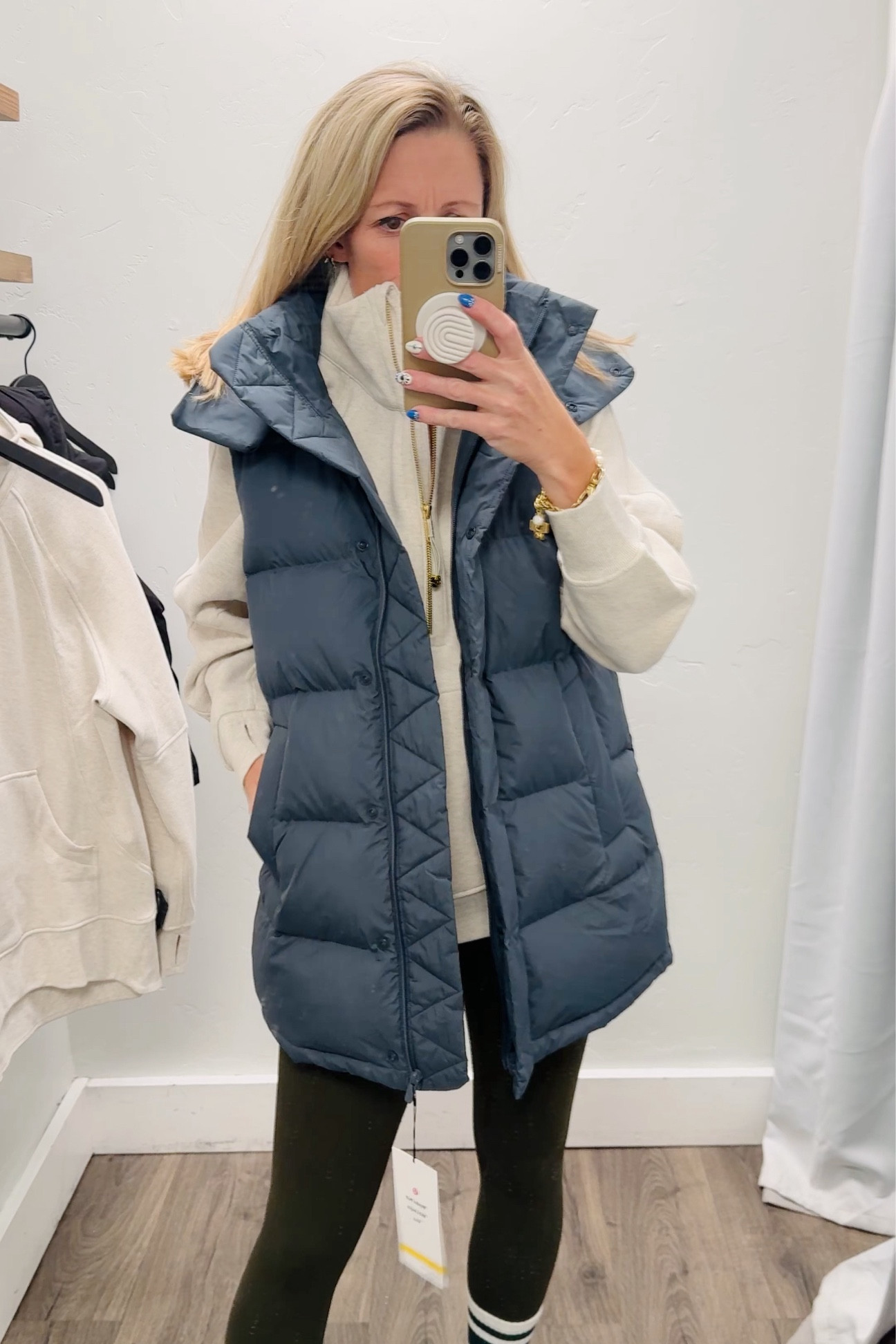 Now that I’ve gone from cropped pullovers to long ones I’m definitely going to need a longer puffer vest!  Here’s my favorite puffer vests for Fall and winter!  

#FallJackets #WinterJackets #Puffers #PufferVest #GiftsForHer #FallOutfit

#LTKSeasonal #LTKStyleTip #LTKActive