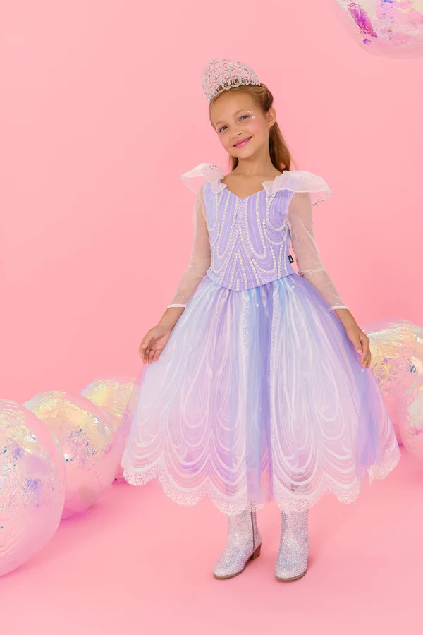 Glinda’s Enchanted Gown | Lola + The Boys