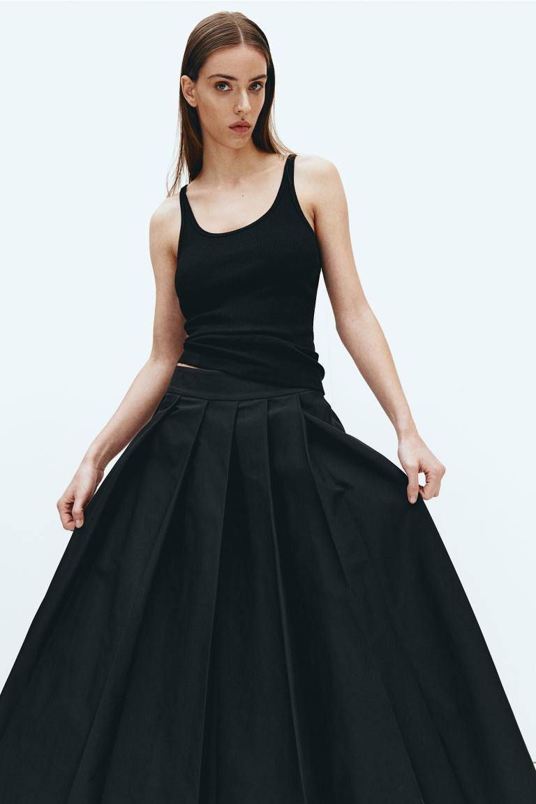 Pleated A-line skirt | H&M (UK, MY, IN, SG, PH, TW, HK)