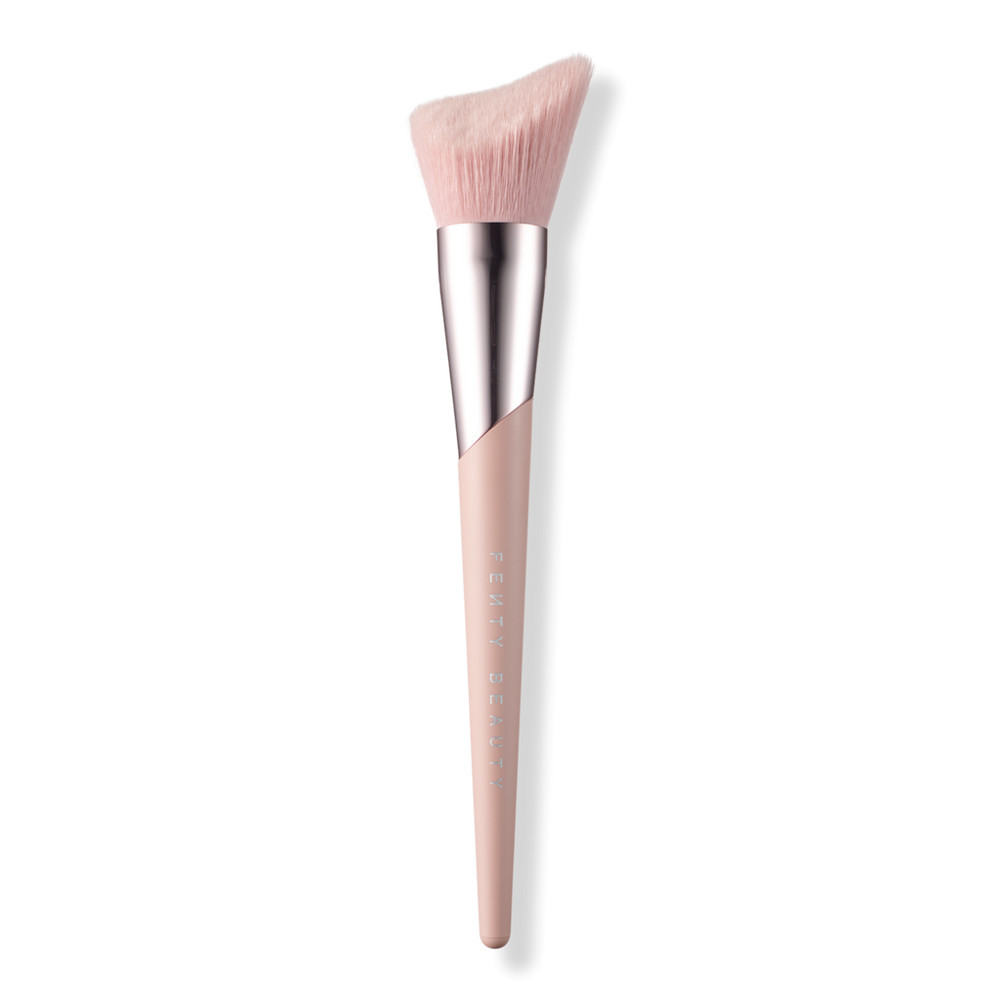 FENTY BEAUTY by Rihanna Cheek-Hugging Bronzer Brush 190 | Ulta