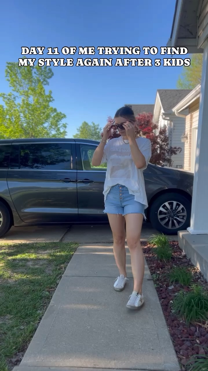 Mom style! An easy look for the park or running errands  

#LTKfindsunder100 #LTKActive #LTKstyletip