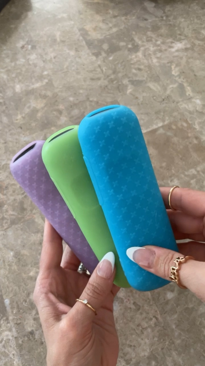Obsessed with these glow in the dark Roku remote covers!! Not only are the different colors great for being able to differentiate which remote goes to which room, but also easy to find in the dark since they glow💜💚💙 this 3 pack is only $7 or if you have a 4th remote you can get a 4 pack for only $9

Home must haves

#LTKSummerSales #LTKFindsUnder50 #LTKHome
