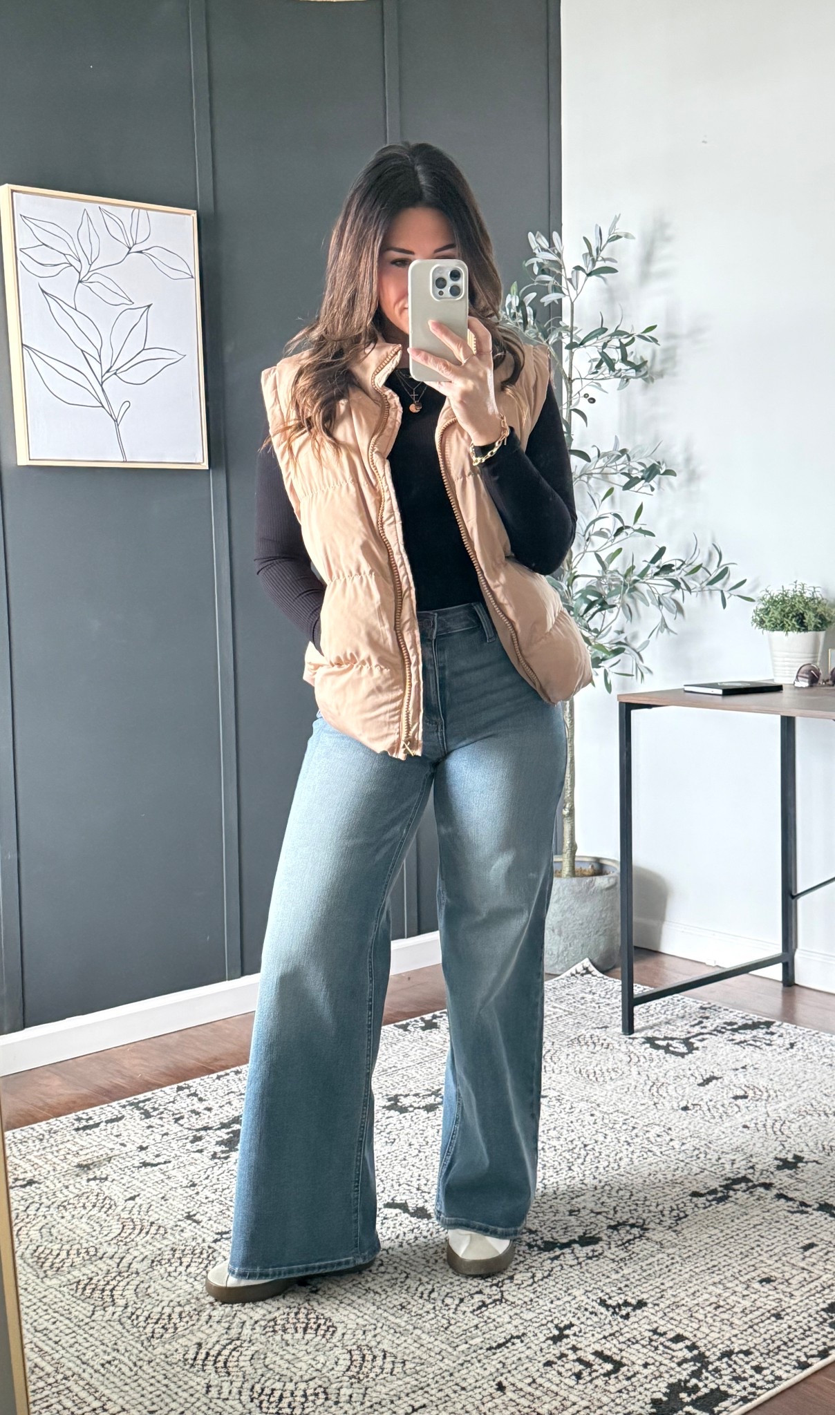 Another outfit option for these jeans. I’m wearing a size 4 - true to size fit. I love this wash for spring. These are my new favorite pair!

#LTKootd #LTKmomlife #LTKOver40