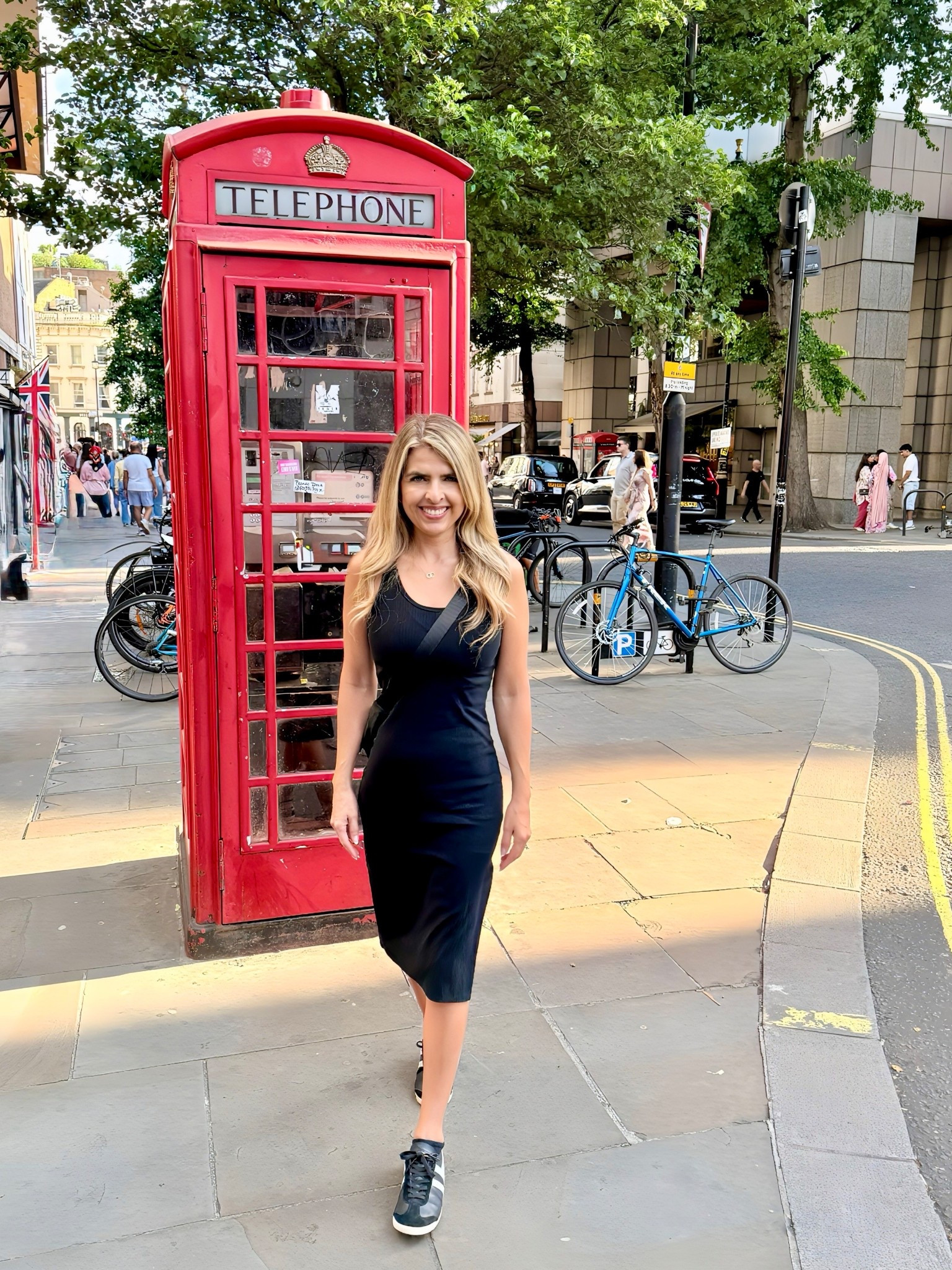 London 💙🇬🇧

#LTKTravel #LTKShoeCrush