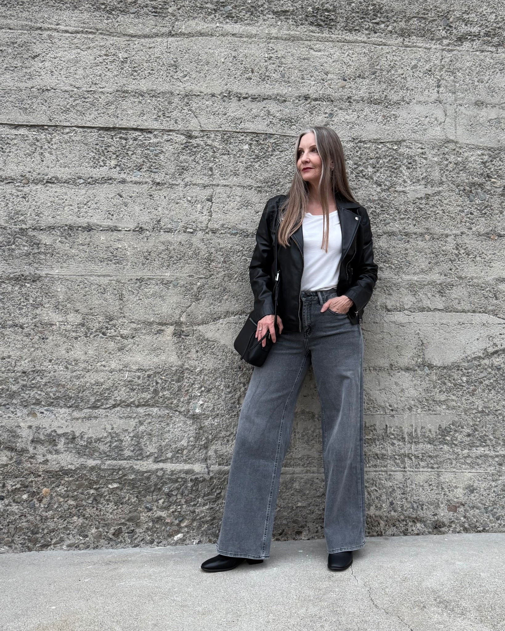 Minimalist, capsule wardrobe pieces. All true to size.

#LTKOver40 #LTKMidsize #LTKootd