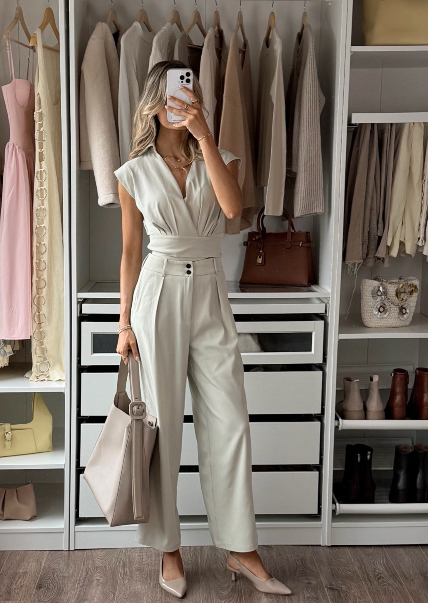 Corporate business casual outfit

#LTKWorkwear