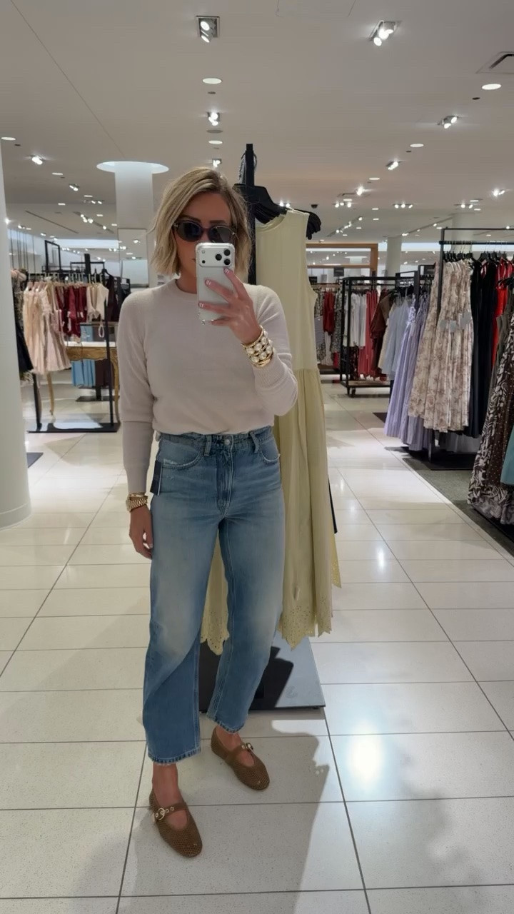 SHOOK by this denim! New favorite unlocked 🔓 size down- I’m in a 26 for reference. Also love this cashmere sweater - under $100 and so chic

#LTKootd #LTKgrwm #LTKSeasonal