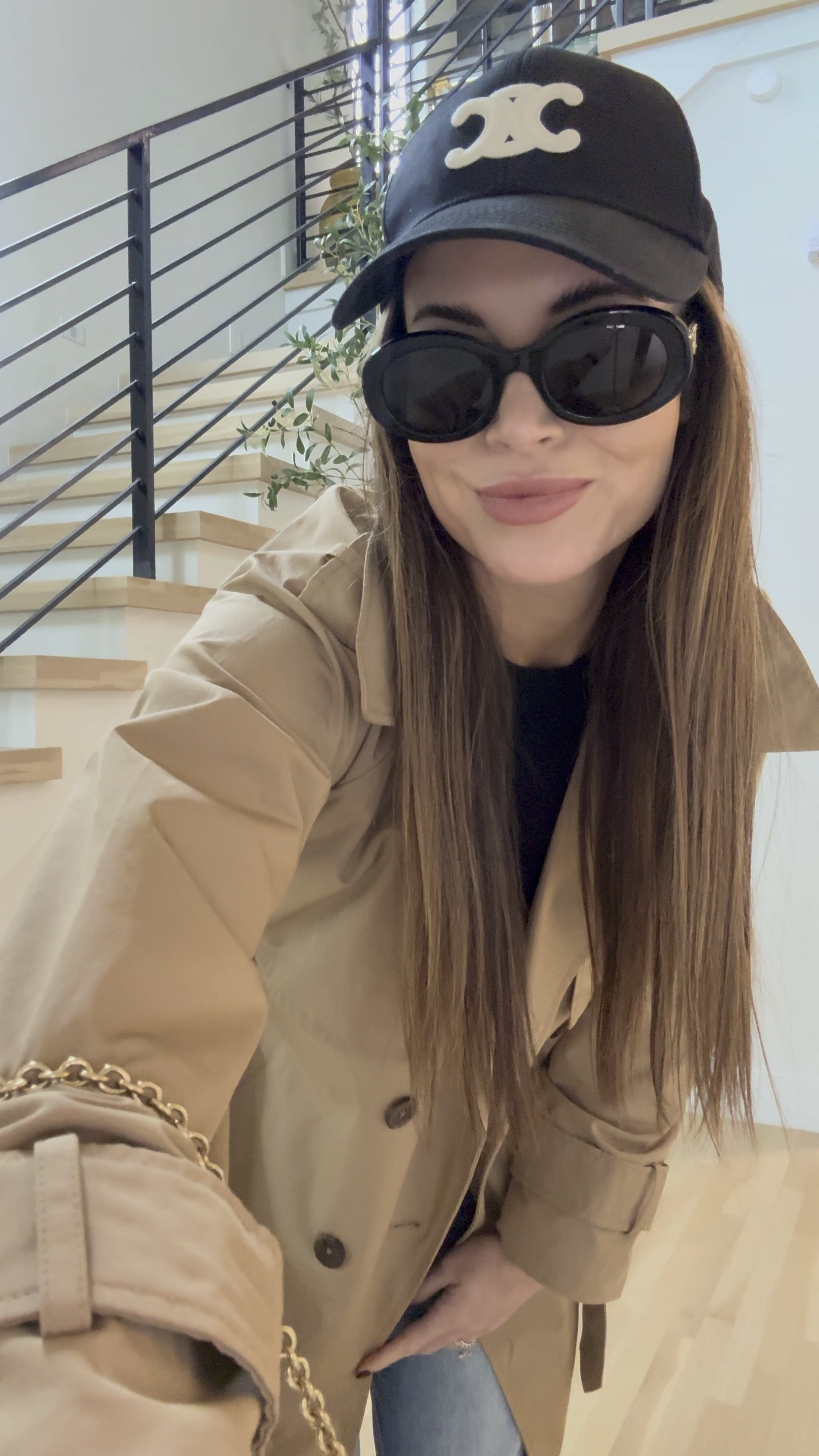 Rainy day outfit ! Barrel jeans from gap are my new go to ! Size 26 — classic trench coat is Abercrombie ! Basic black long sleeve top is Amazon and so is belt ! Booties are dolce vita and hat and sunglasses are Celine 

Comment SHOP below to receive a DM with the link to shop this post on my LTK ⬇ https://liketk.it/4W0Bp #ltkstyletip #ltkholiday #ltkgiftguide

#LTKHoliday #LTKGiftGuide #LTKParties