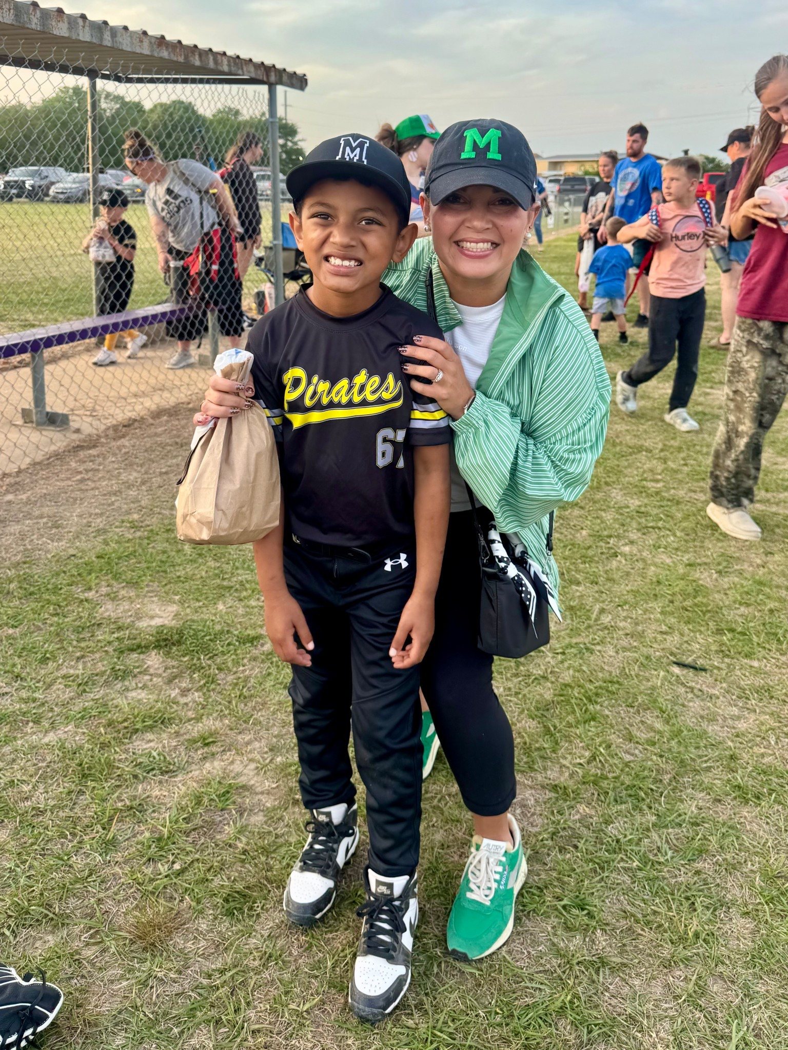 Game Day 🤍

#LTKmomlife #LTKActive #LTKMidsize