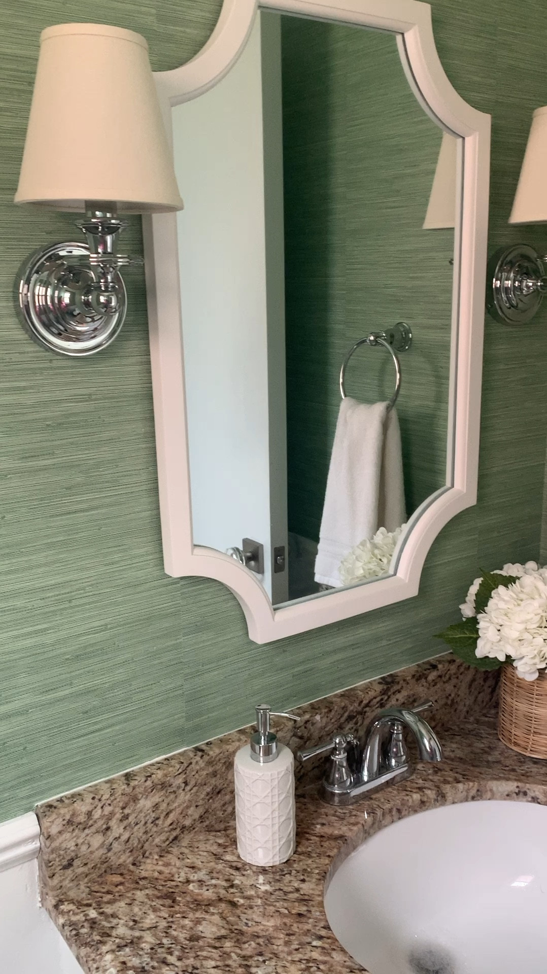 Powder bath details 💚

#LTKfindsunder50 #LTKhome