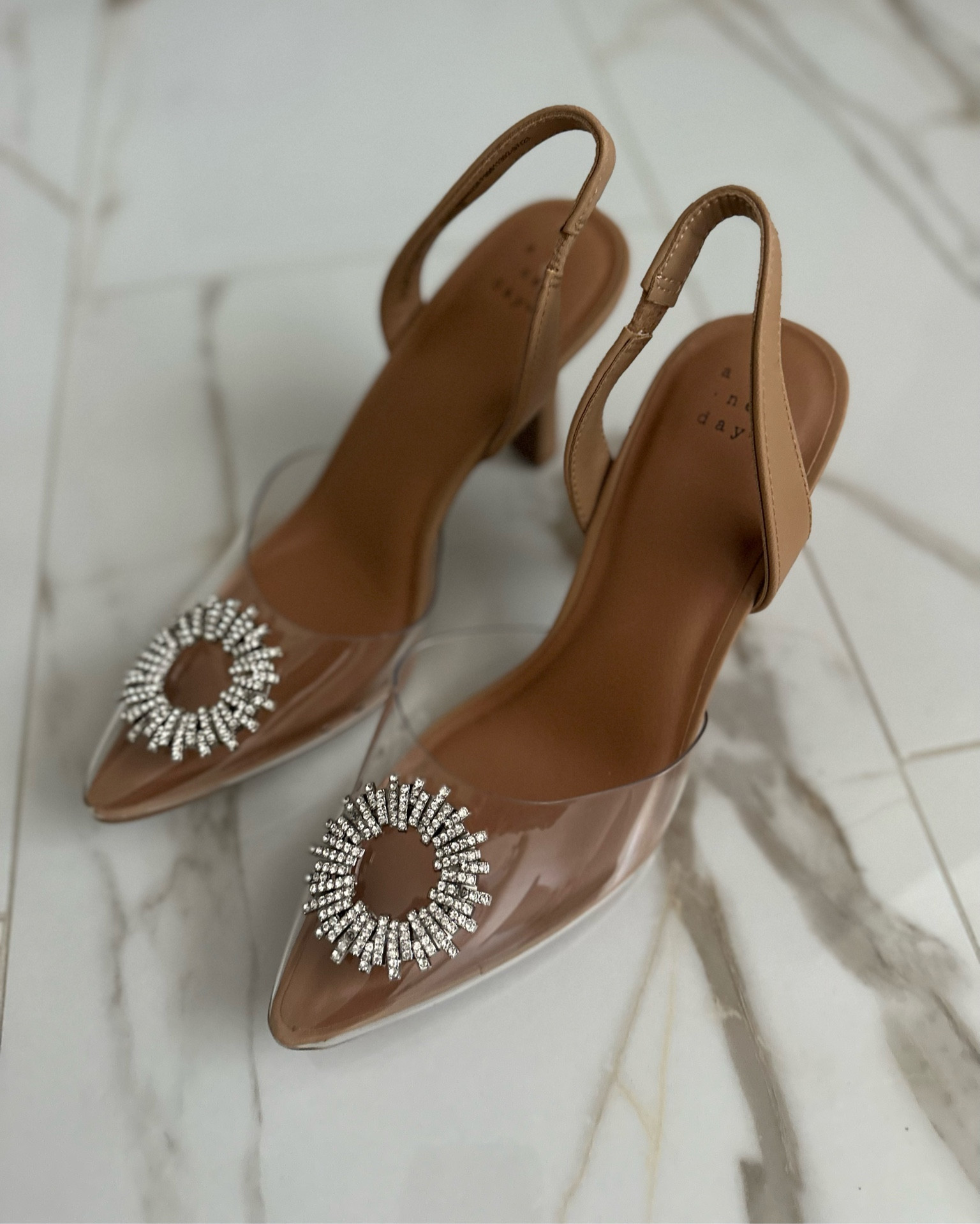 Date night/wedding/formal
Runs a bit small. I half sized up to a 9.
The memory foam makes these ideal 

#LTKfindsunder50 #LTKshoecrush #LTKparties