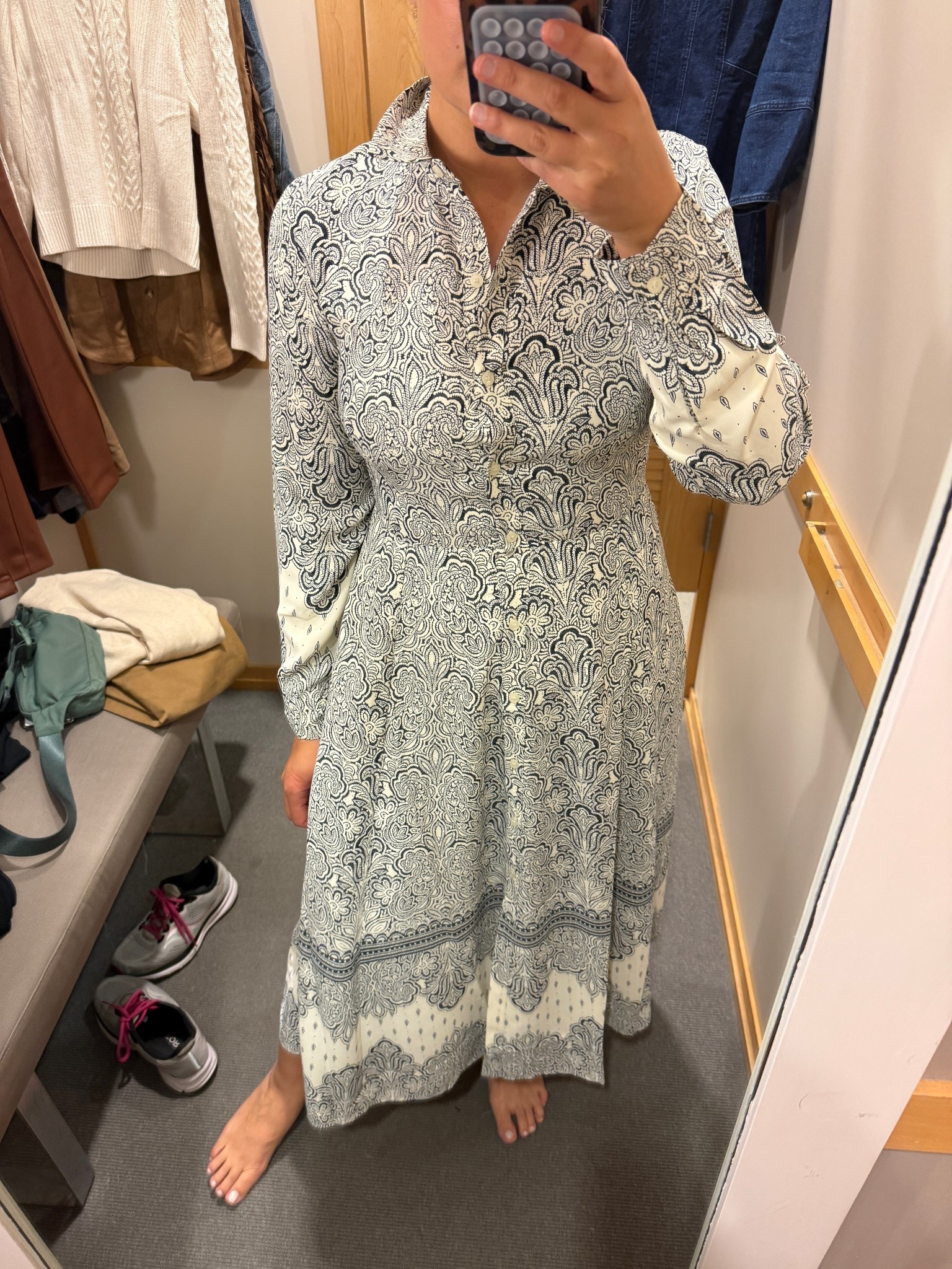 Perfect work dress with full coverage. If you have a larger chest would size up one size. 

Work dress
Workwear
Loft
Fall fashion

#LTKSeasonal #LTKWorkwear #LTKFindsUnder100