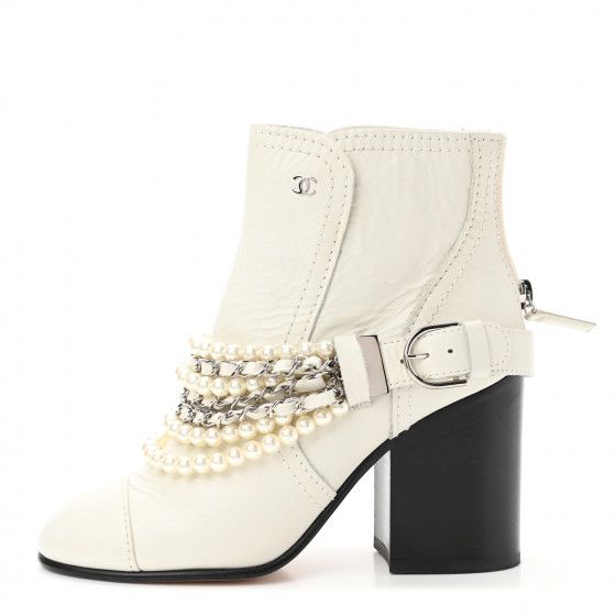 CHANEL Crackled Calfskin Pearl Chain CC Short Boots 35 White | Fashionphile
