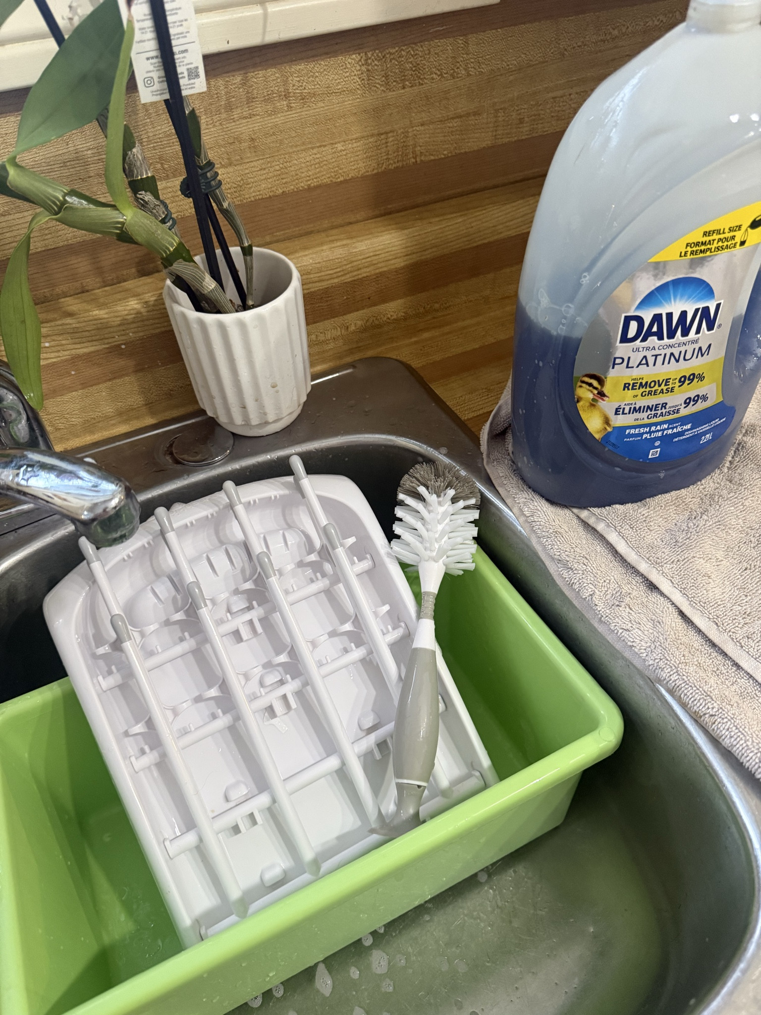 My baby bottle washing essentials 🤍
Nothing fancy — just the everyday items that actually make bottle duty easier, faster, and a little less annoying. These are the things I reach for every single day at the sink and wouldn’t skip if I had to restock tomorrow. Linked everything I use for keeping bottles clean, simple, and stress-free. #LTKbaby
#LTKhome
#LTKunder50
#momessentials
#babyfeeding
#bottleduty
#newmomlife

#LTKcanada #LTKfamily #LTKbaby