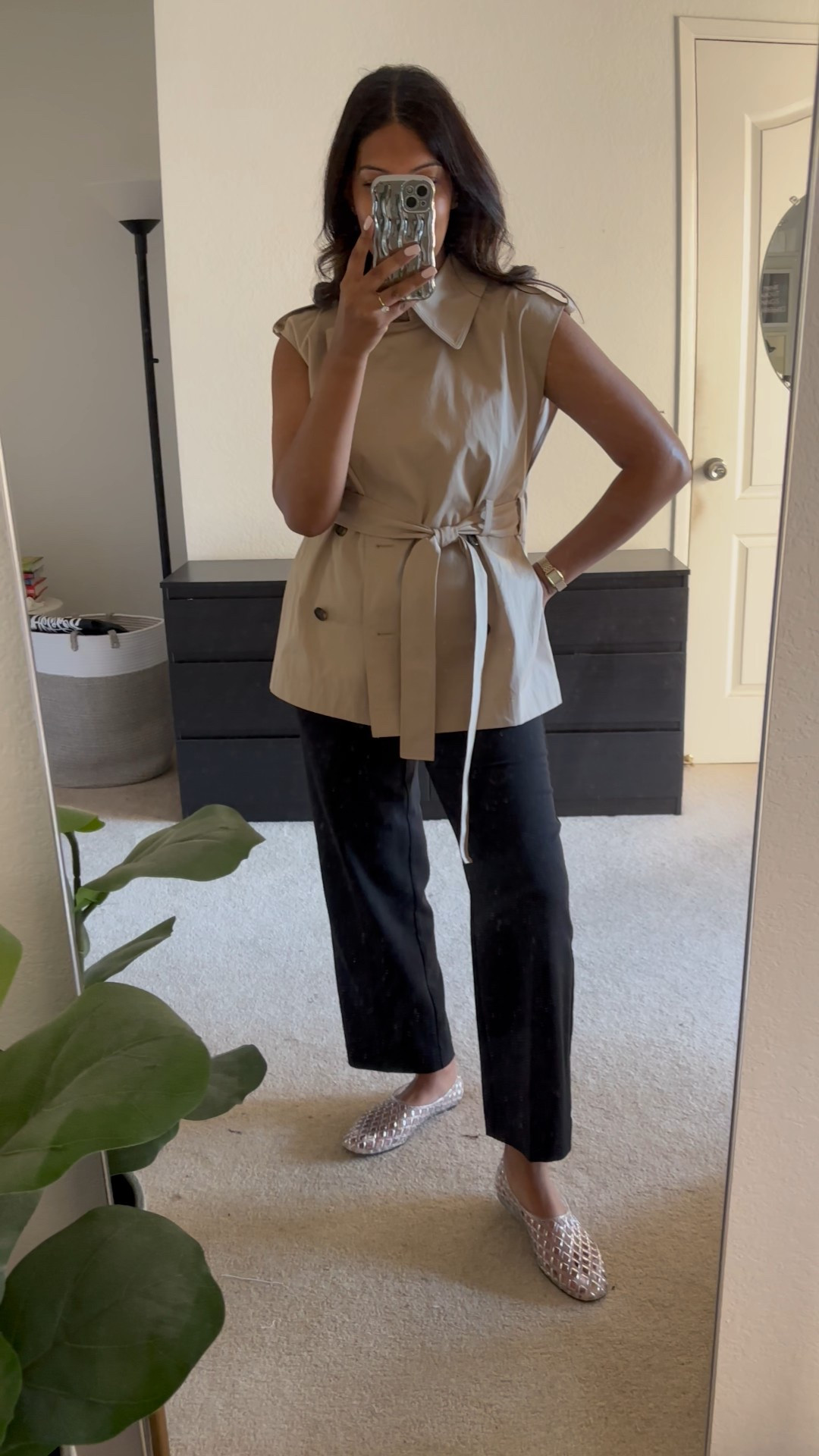 Unable to link COS vest but linking a few similar styles!

#LTKSeasonal #LTKStyleTip #LTKWorkwear