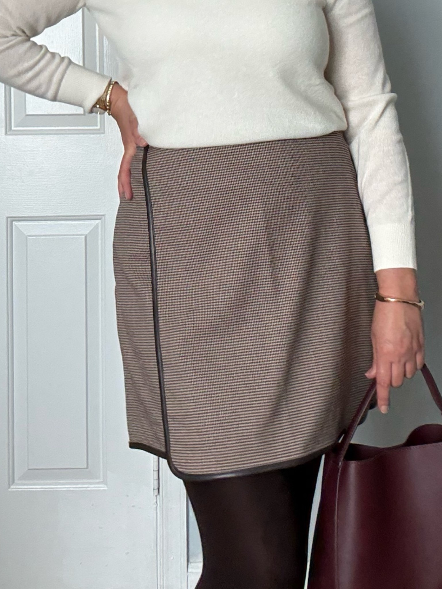 Houndstooth skirt, fall outfit