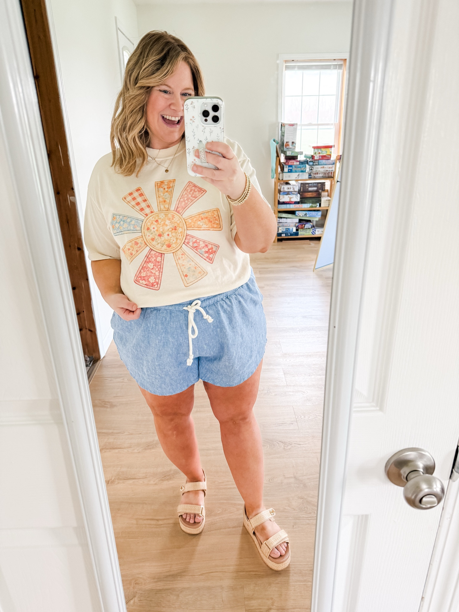 Wearing an XL in my tee and an XXL in my shorts. Sized up in both during pregnancy.  You can use code STEPHSHARES20 to save $$ at Mountain Moverz! 

#LTKMidsize #LTKSeasonal #LTKBump