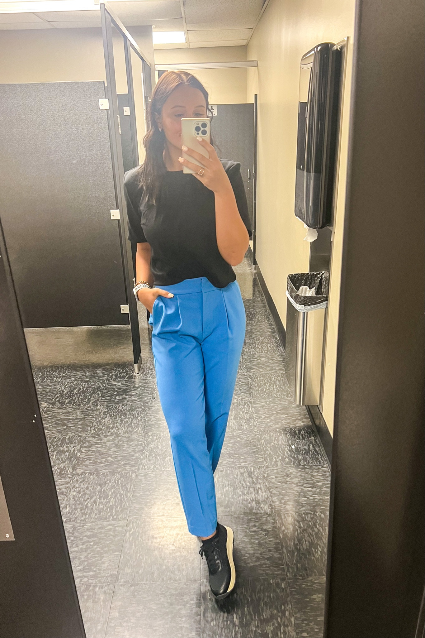 The cutest/comfiest work fit !✨

#LTKFind #LTKworkwear #LTKbeauty